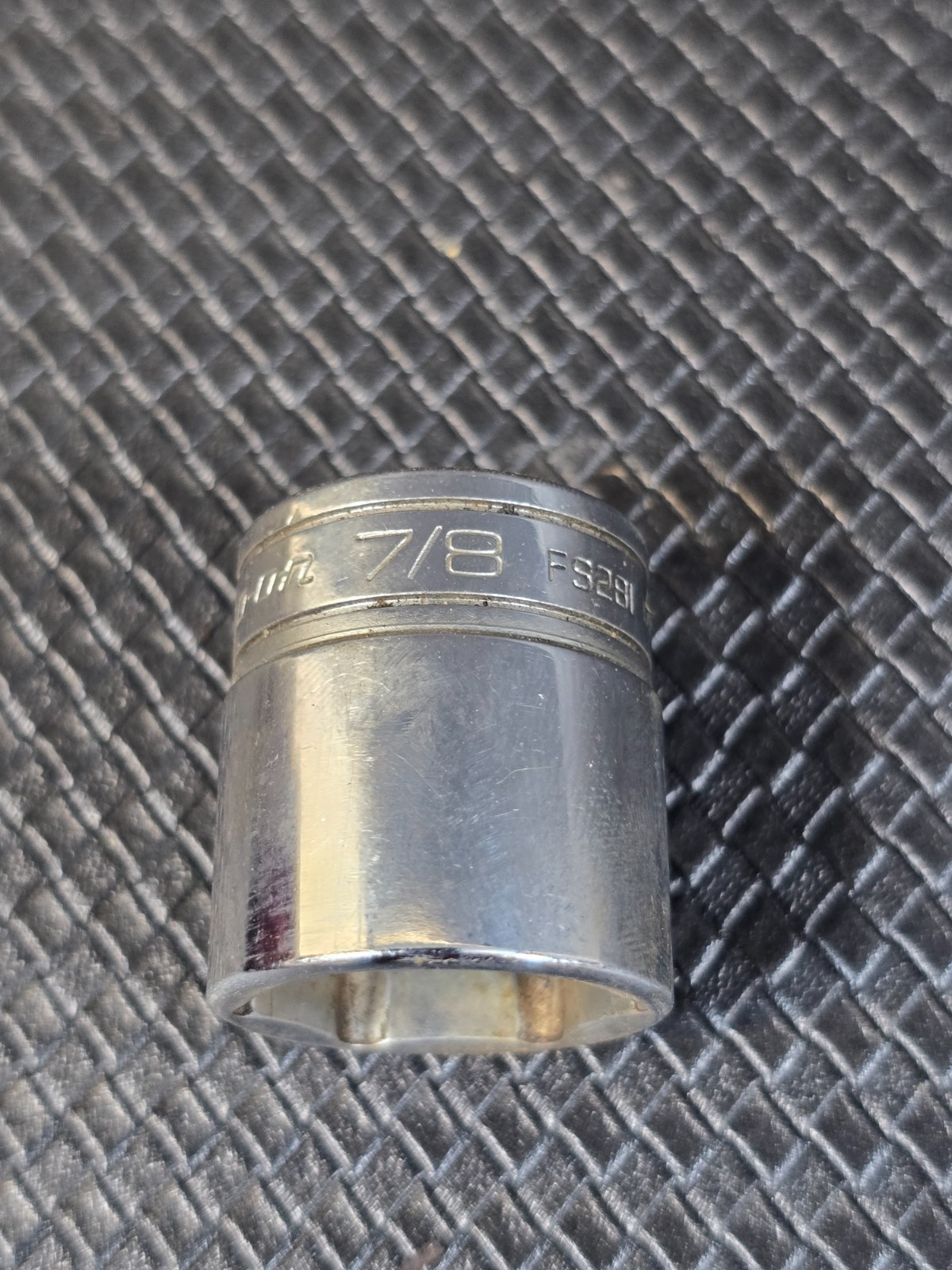 Snap-On Tools FSS281 Shallow Chrome Socket 7/8″ SAE 3/8″ Drive 6pt USA