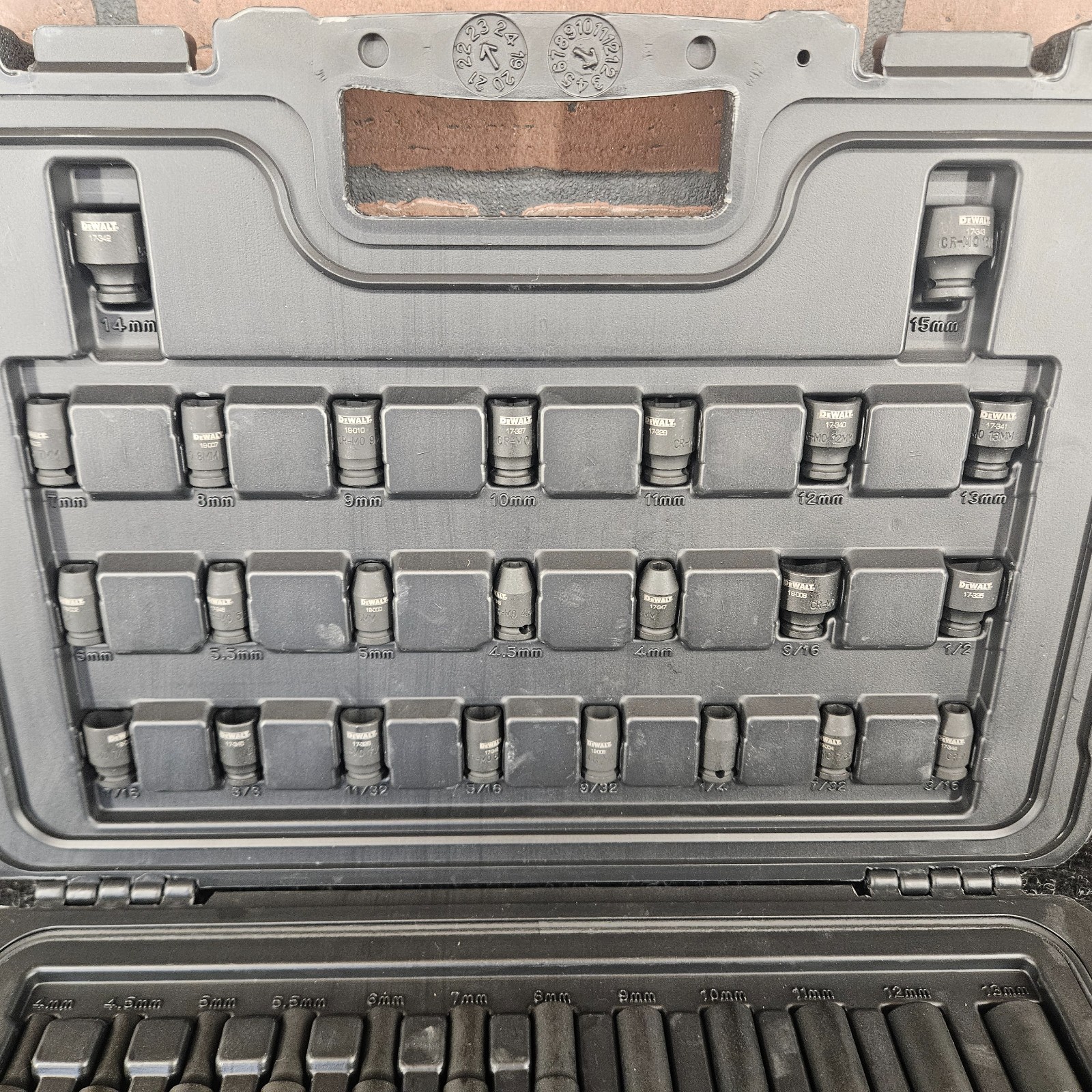 Dewalt DWMT19251 1/4″ Drive MM/SAE Impact Rated Socket Set-***NEW***