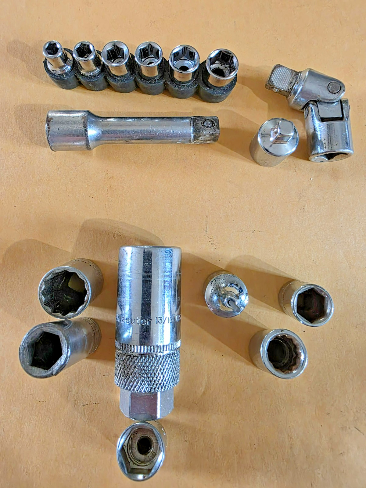Mixed Lot of Sockets – Asst Brands And Sizes- Lot of 16. HT#496