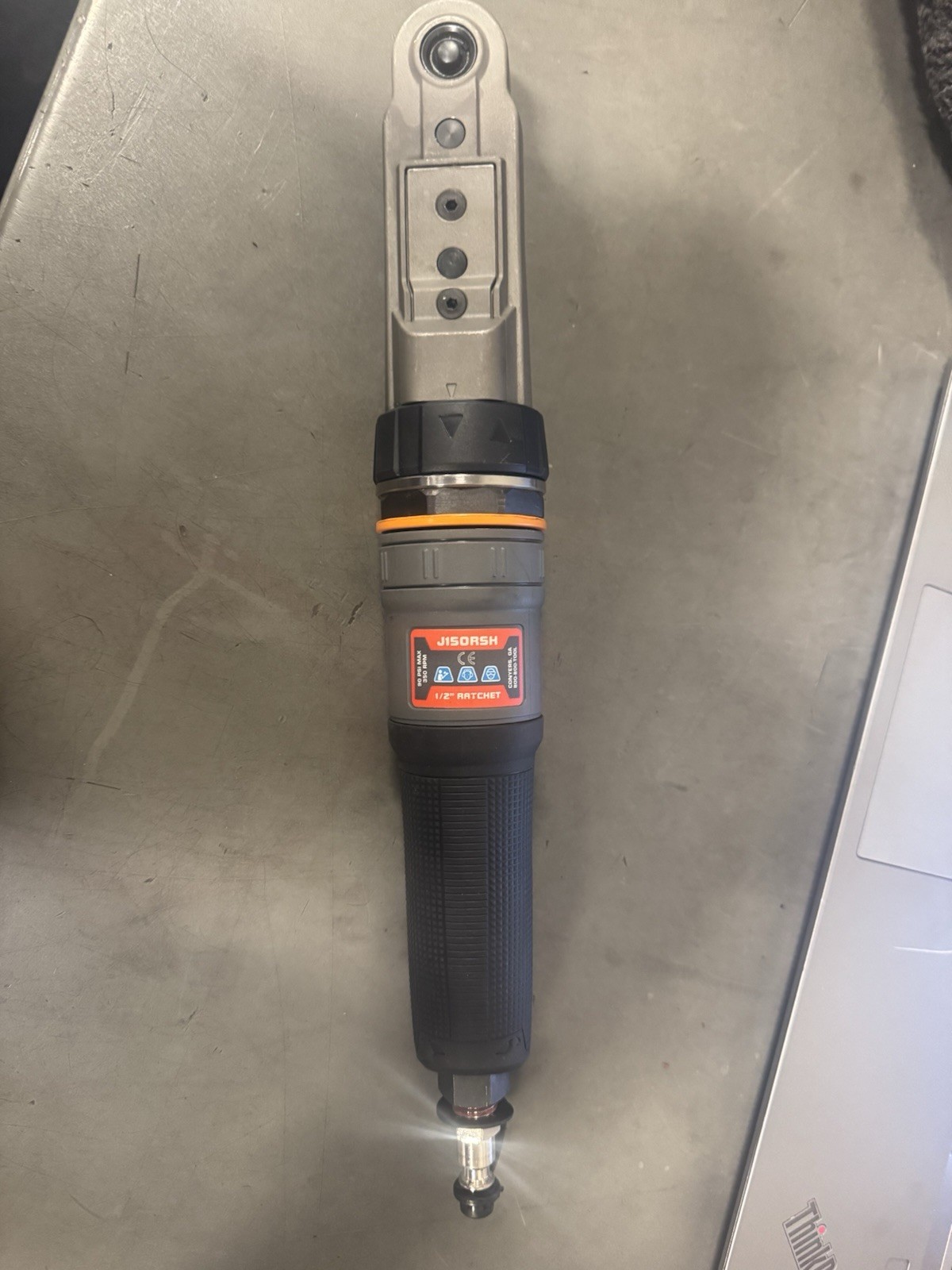 1/2 inches drive air ratchet. Never used, Comes with air fitting