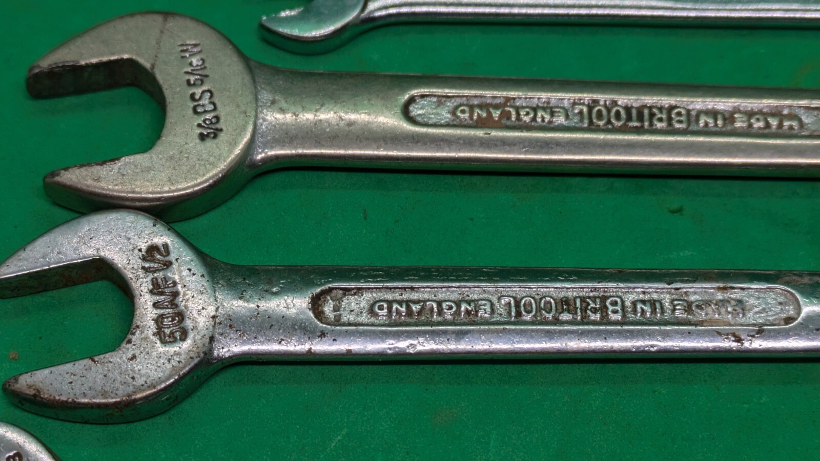 6 x BRITOOL Spanners. 5 x Open Ended, 1 x Combination. Metric and Imperial