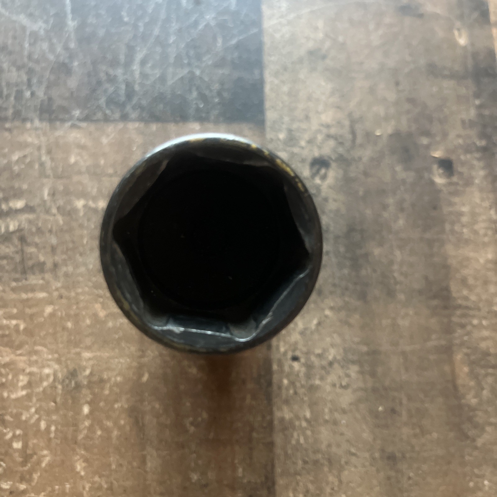 Snap On USA IPL38C 1/2″ Drive 6 Point 1 3/16″ Shallow Swivel Impact Socket