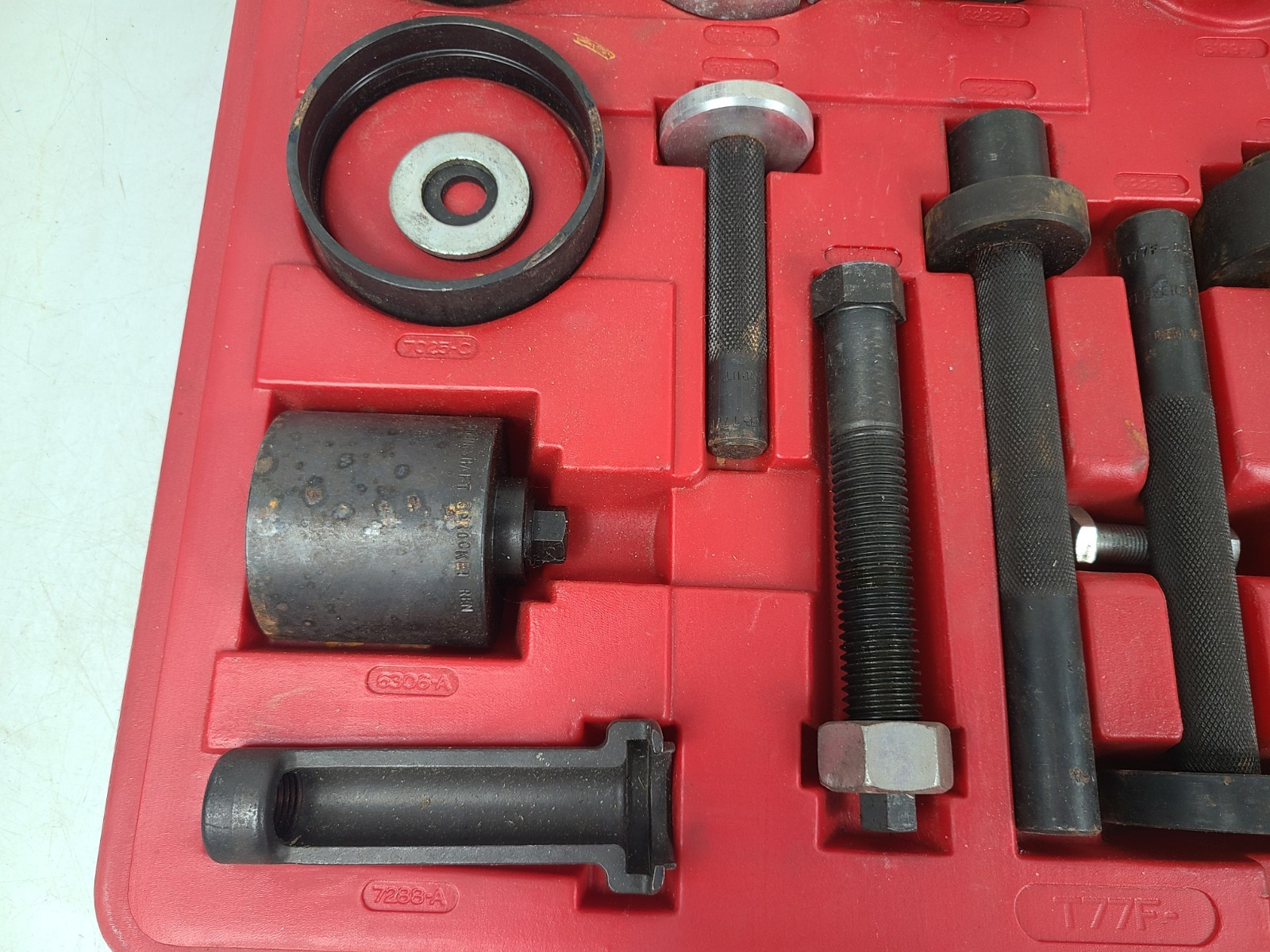 Ford Rotunda TKIT-1977-S Fiesta Special Service Tool Set Box 1 of 2