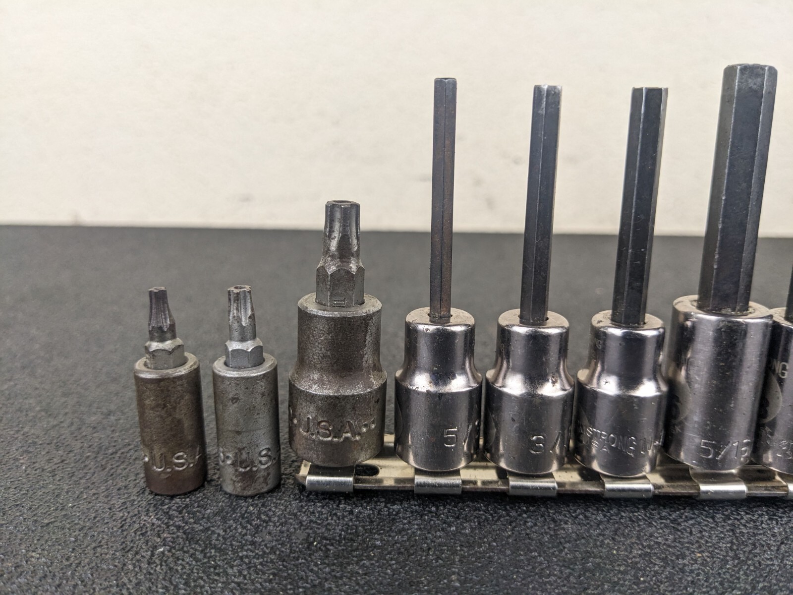 #ax279 Armstrong USA 1/4″ 3/8″ 1/2″ Drive Torx & Hex Drive Socket Set GMTK