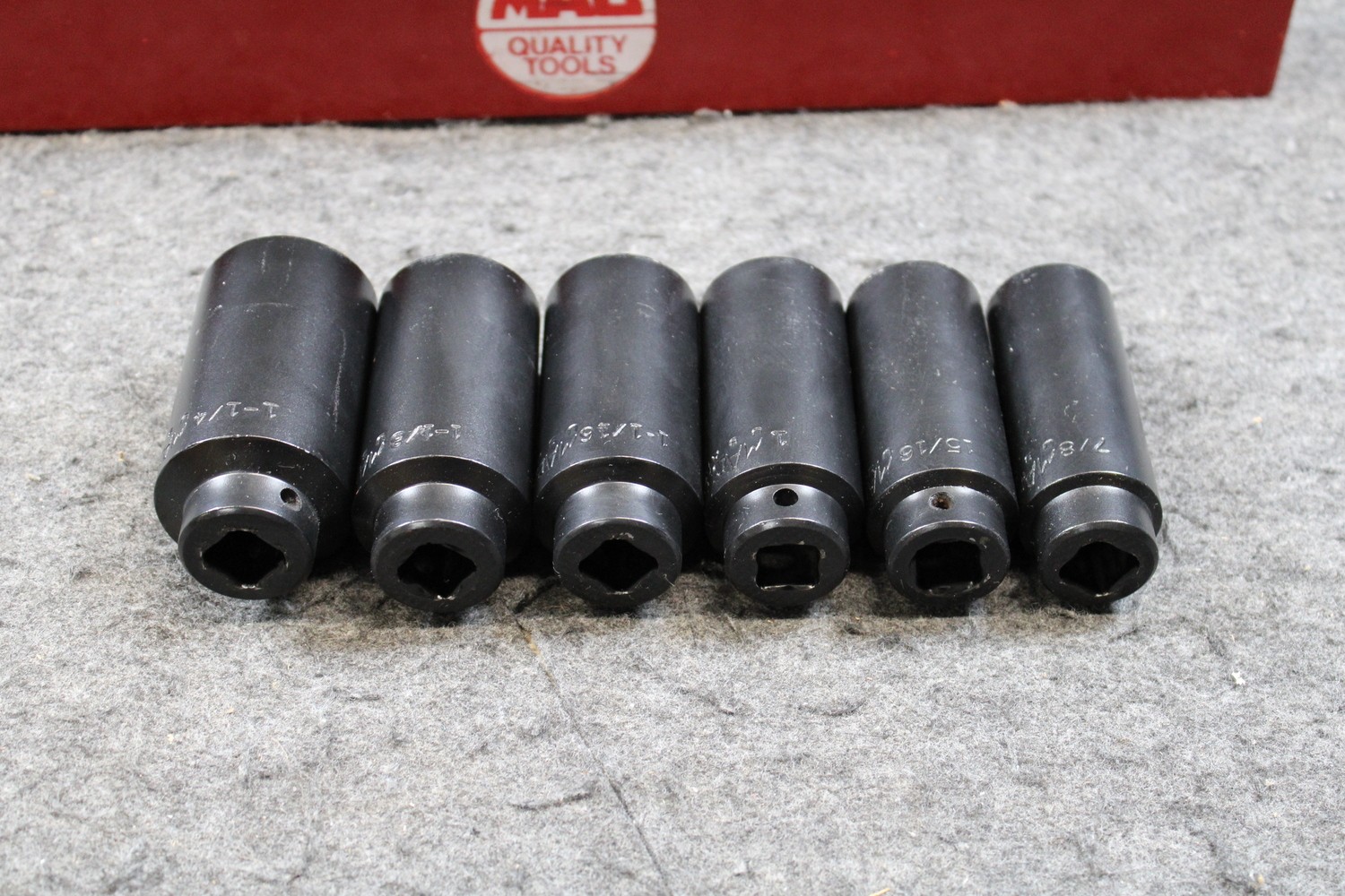 Mac Tools 13pc Deep SAE Impact Socket Set w/ Carrier Tray (452534)