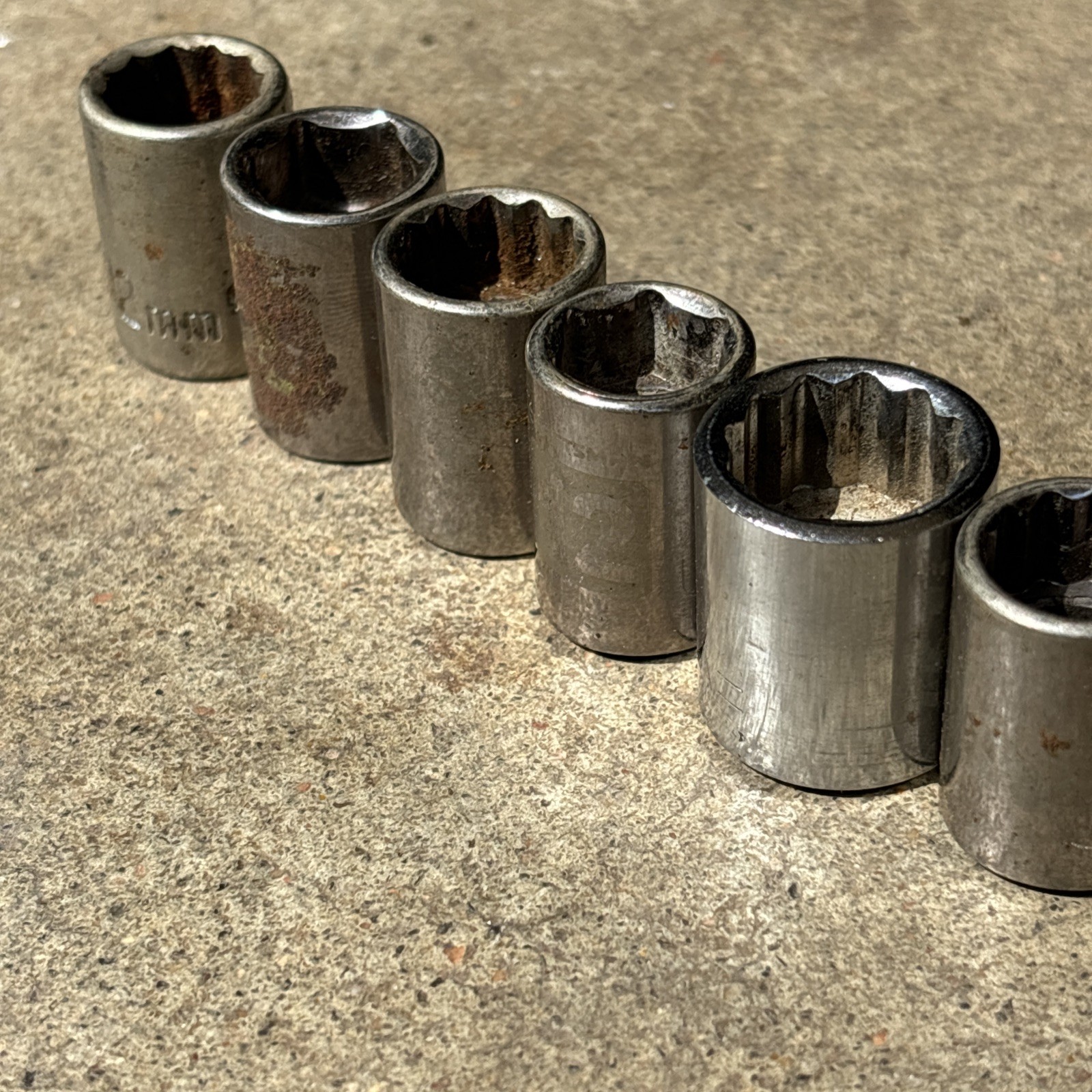 Miscellaneous Mixed Brands Various Sizes Sockets Tool Lot Of ~5lbs Bulk