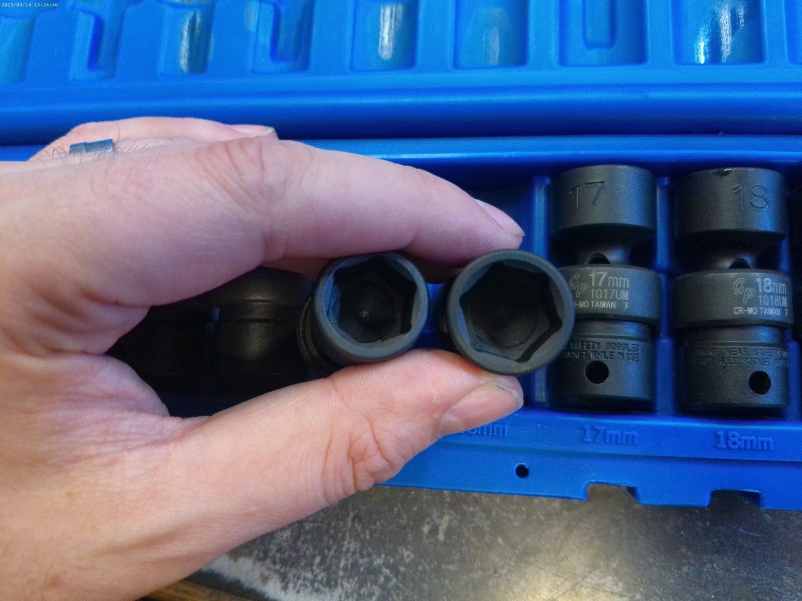 Grey Pneumatic 1210UM 3/8″ Drive 10 Piece Universal Metric Set