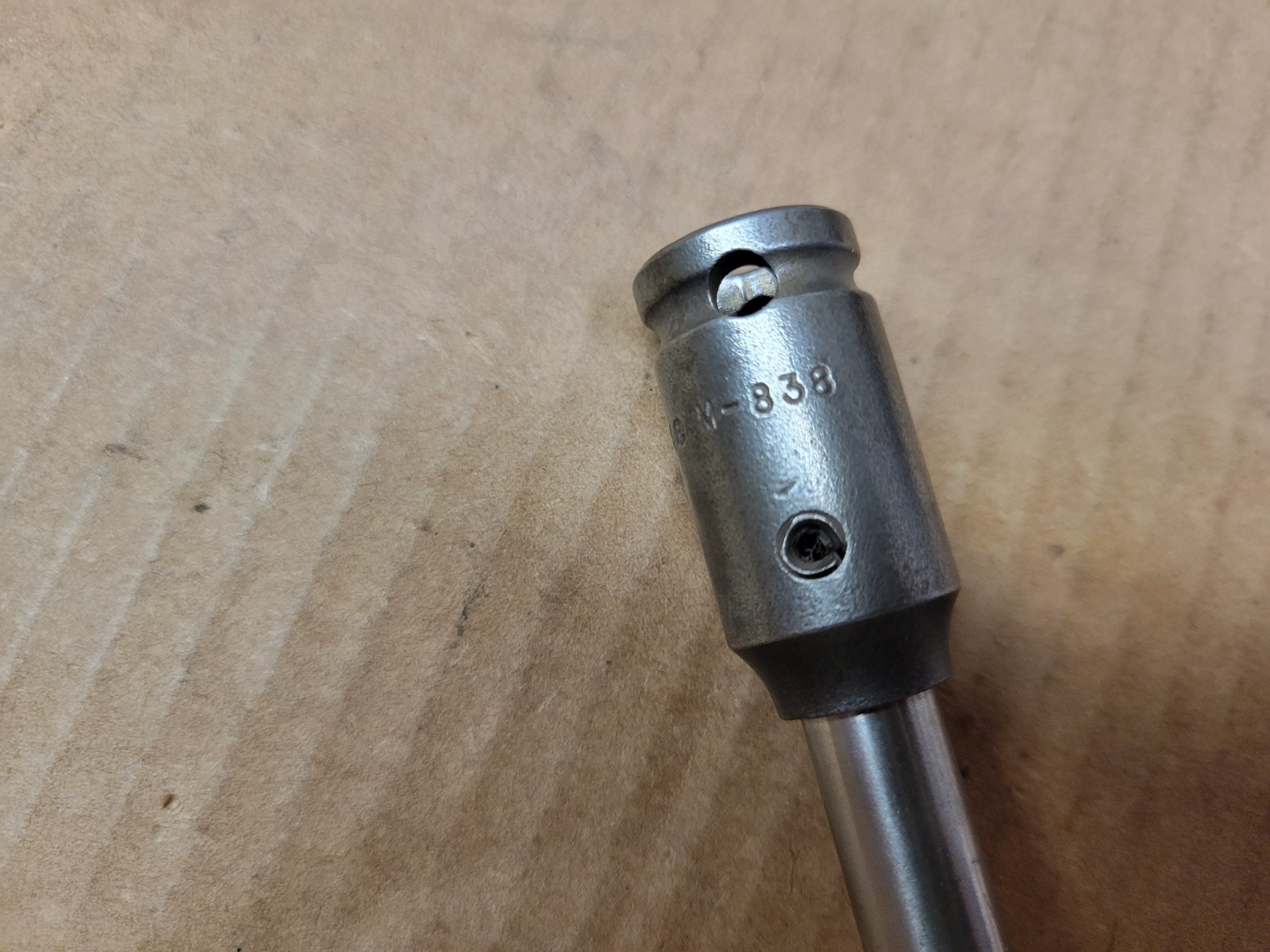 APEX 3/8″ Drive Bit Socket, holds 1/4″ Hex Shank Bits NoM-838