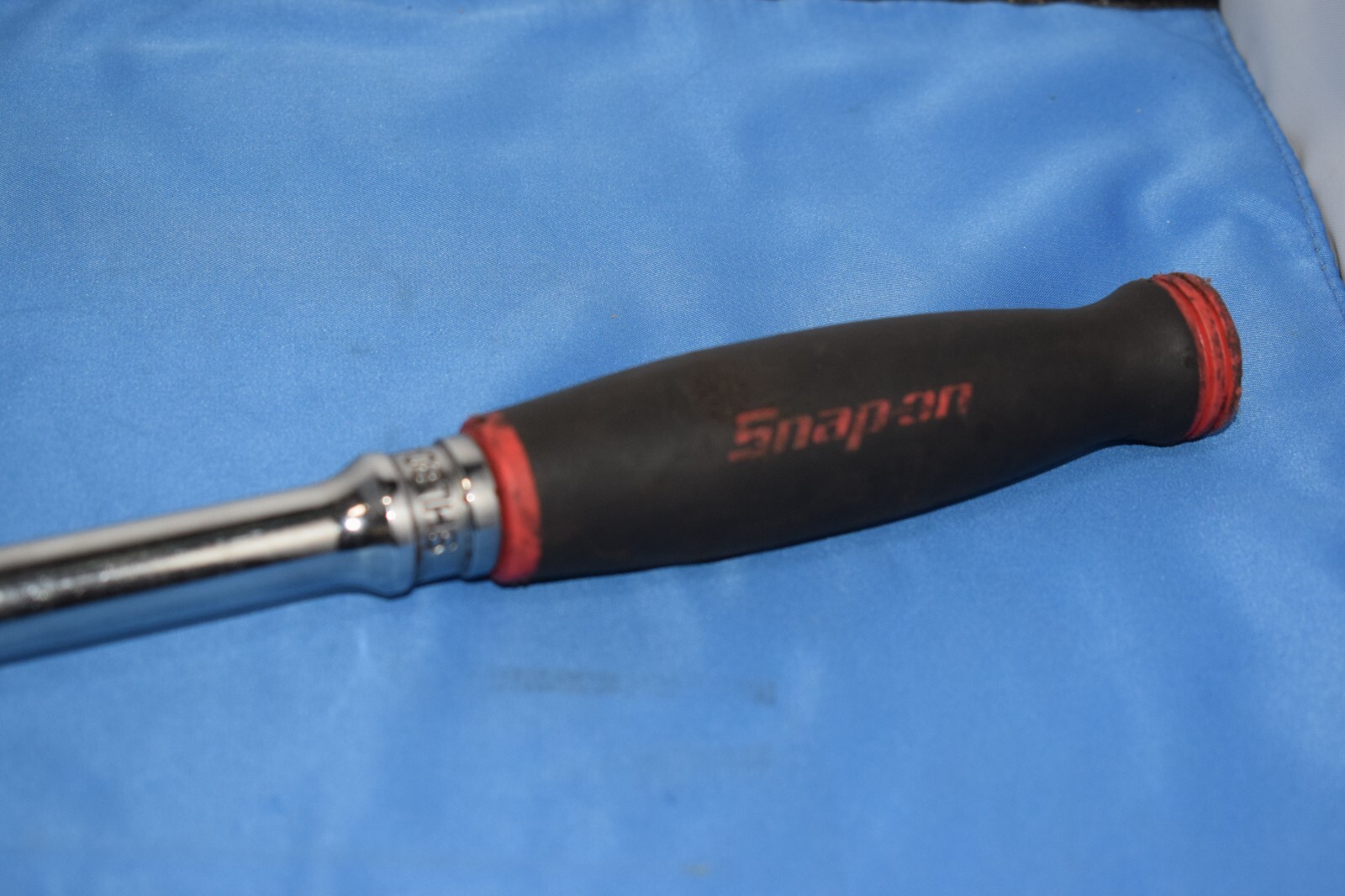 Snap-On SHL80A 1/2″ Drive Soft Grip Long Handle Ratchet (Red) D-1