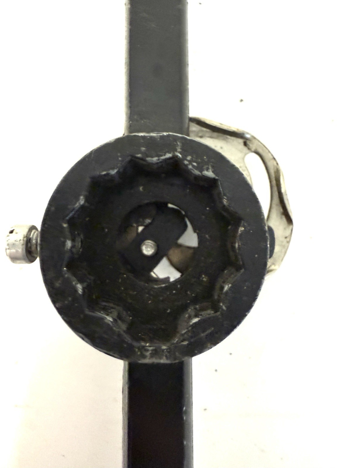 Snap-On Tools USA 1″ Double-Hex Self-Centering Threading Die Stock Handle TD10A
