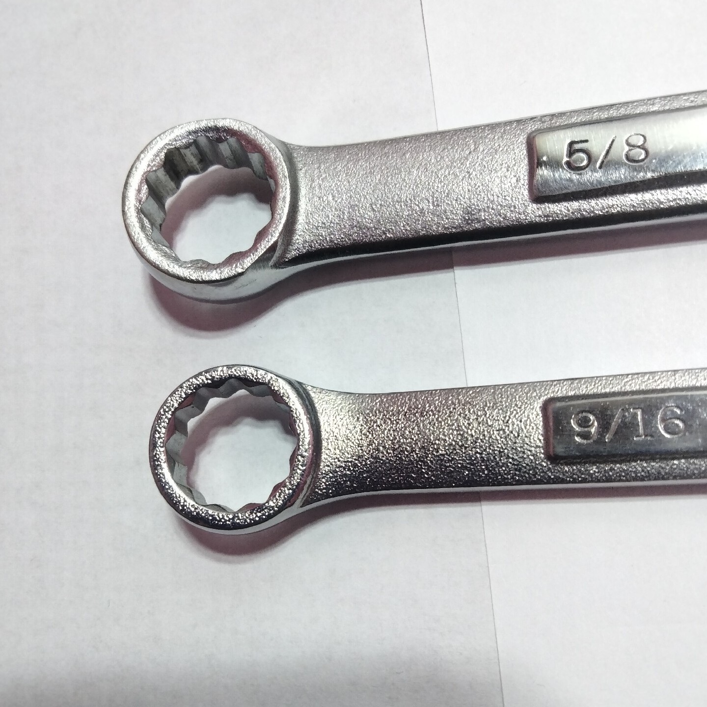 Craftsman 44696 -VA- 9/16″ & 44697 A-AE 5/8″ Both 12 Point Combination Wrenches