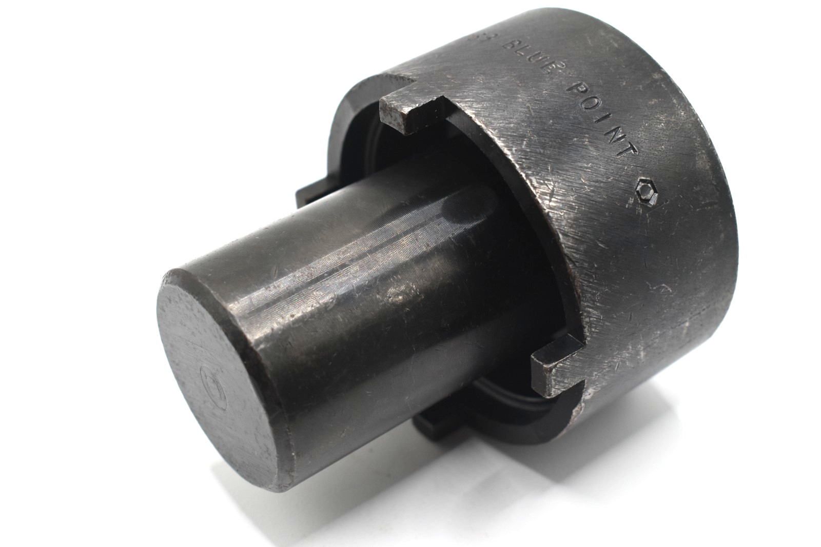 Blue Point ANS 7269 1/2″ Drive 4-Lug SAE Socket Floating Rear Axle