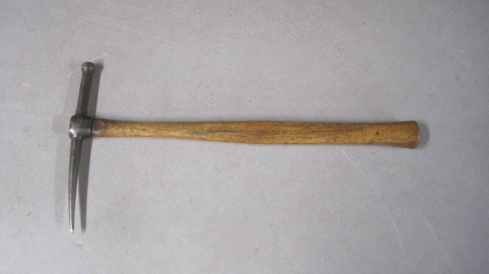 VINTAGE PLOMB AUTO BODY HAMMER # 1429 NICE
