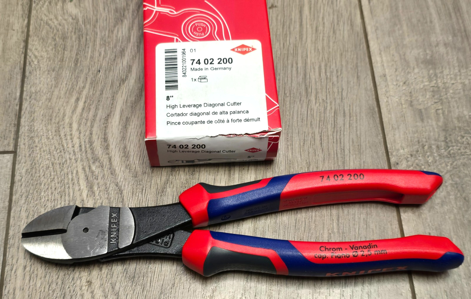 Knipex Tools 7402200 High Leverage 8″ Diagonal Cutting Pliers, Made in Germany