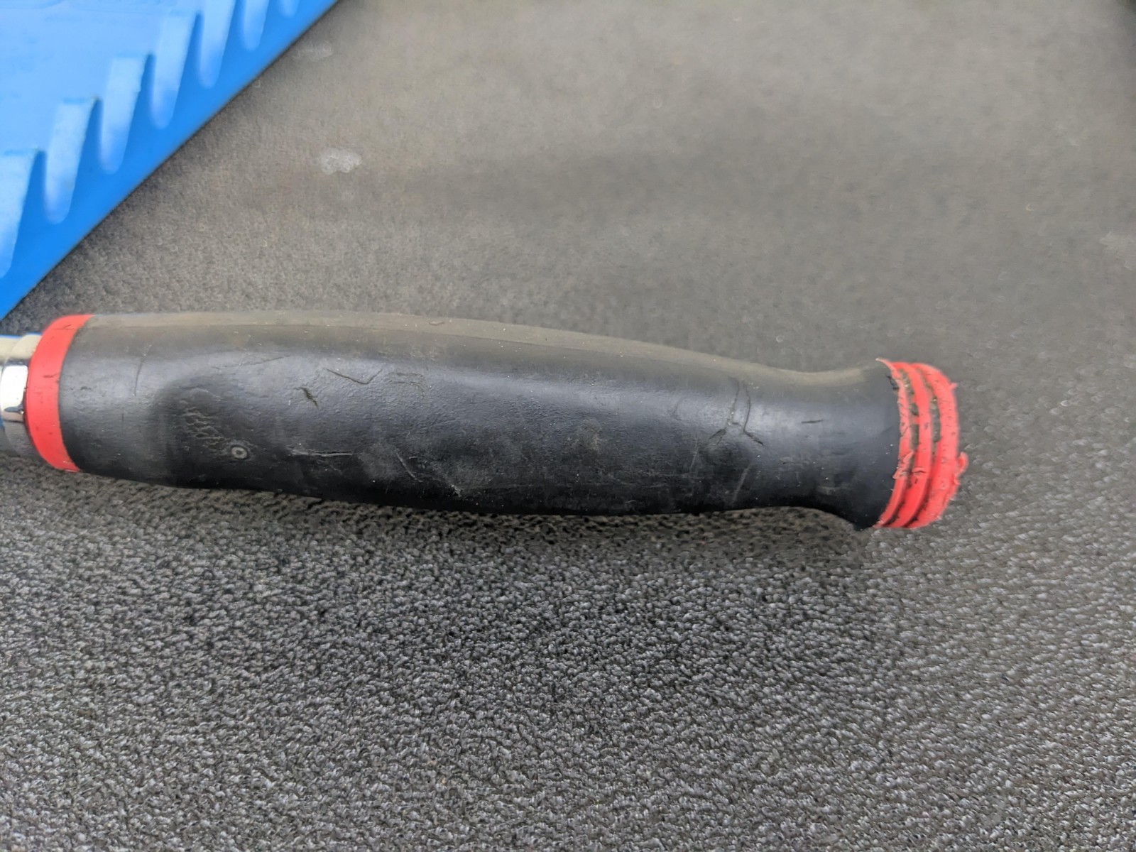 #bo851 Snap On Tools 3/8” Drive 12″ Soft Grip Red Long Handle Ratchet FHL80
