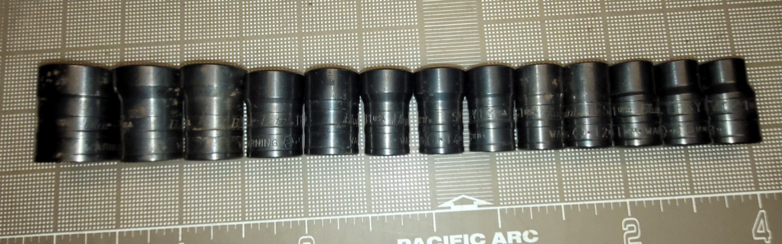 TFSY 13 pc 3/8″ Drive Metric / SAE Shallow Twist Impact Socket Set Blue-Point