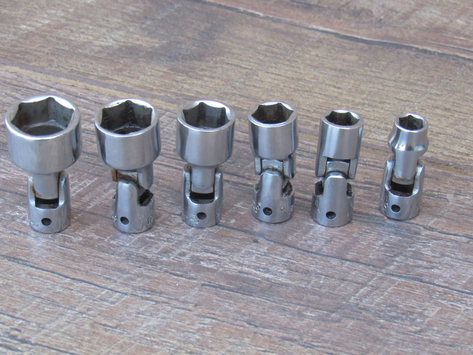 SNAP ON 106TMUS 1/4″ DRIVE 6 PT 6 PC SAE UNIVERSAL SWIVEL SOCKET SET UNDERLINE