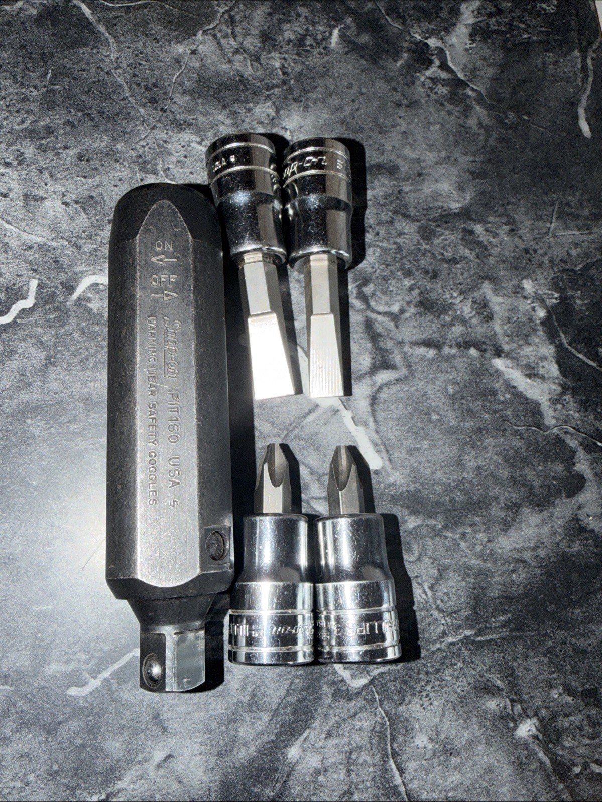 Snap-on PIT160 1/2″ Hand Cam Action Impact Driver Set W/ 4 Bits Phillips & Flat