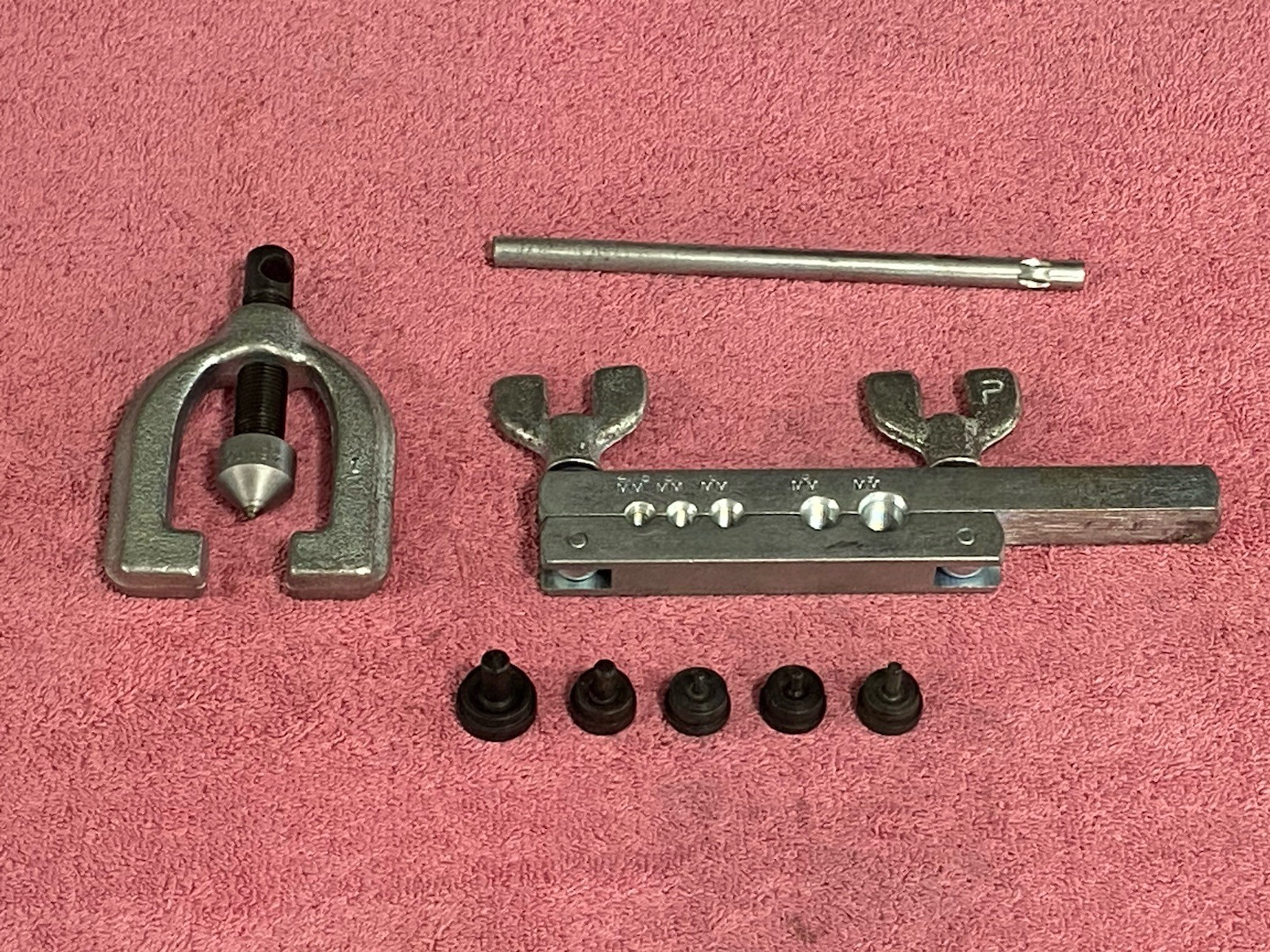 Snap On ( Blue Point ) TFM5 Metric Double Flaring Tool Kit