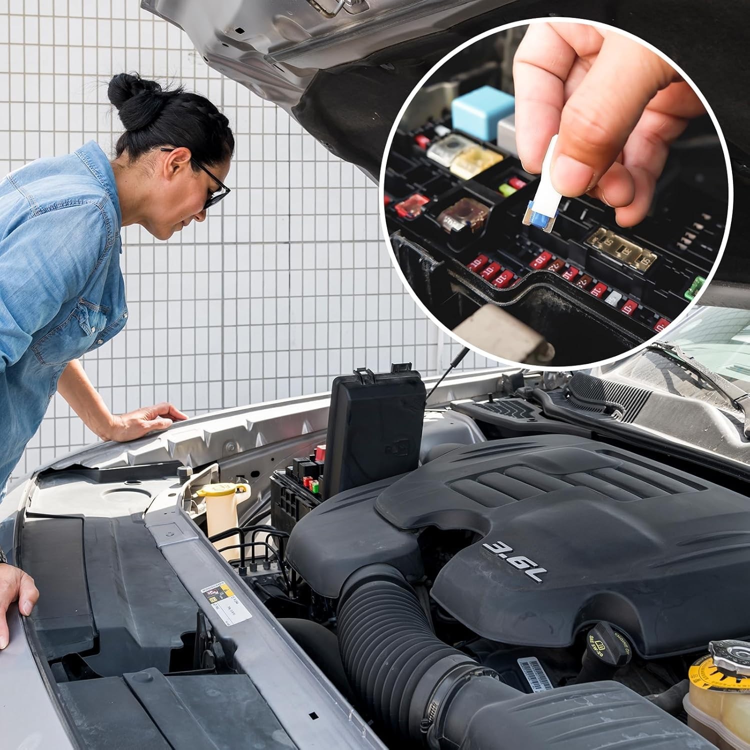 Effortless Fuse Replacement with 4-Piece Durable Automotive Fuse Puller Set