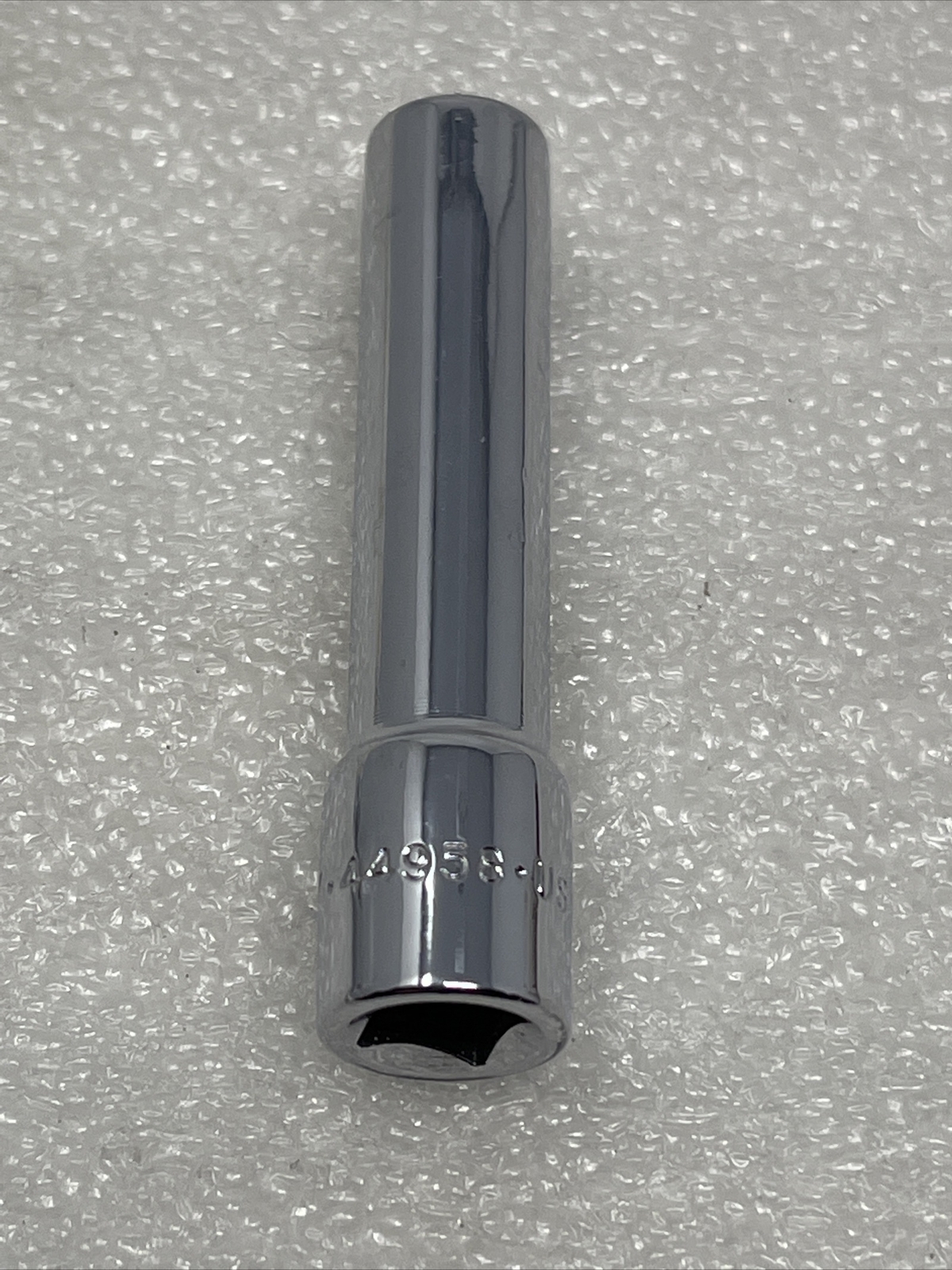 E8 SK Hand Tools 44958, 1/4″ Drive Metric Deep Female Inverted Torx Socket, USA