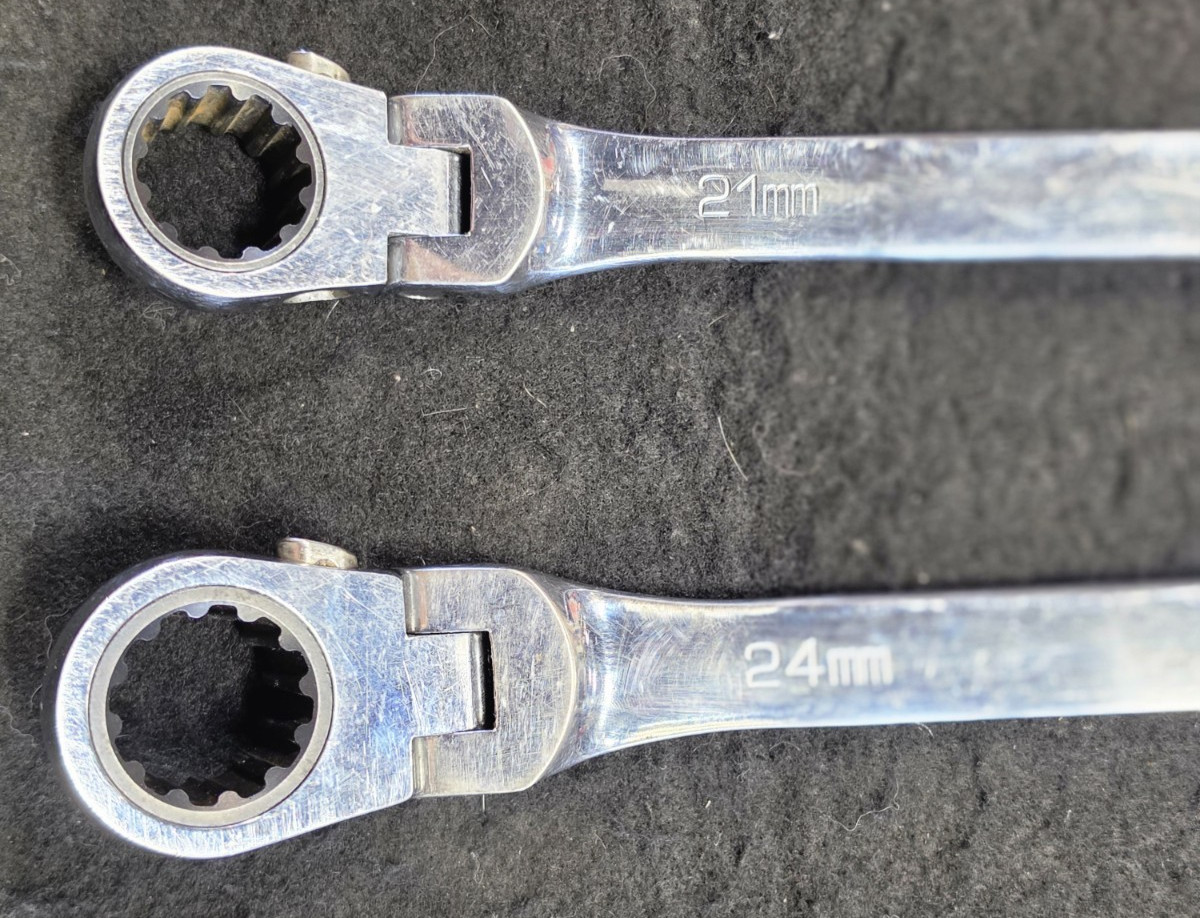 MATCO RRFXLM2122 & RRFXLM2425, METRIC,DOUBLE BOX FLEX RATCHETING WRENCH, PAIR