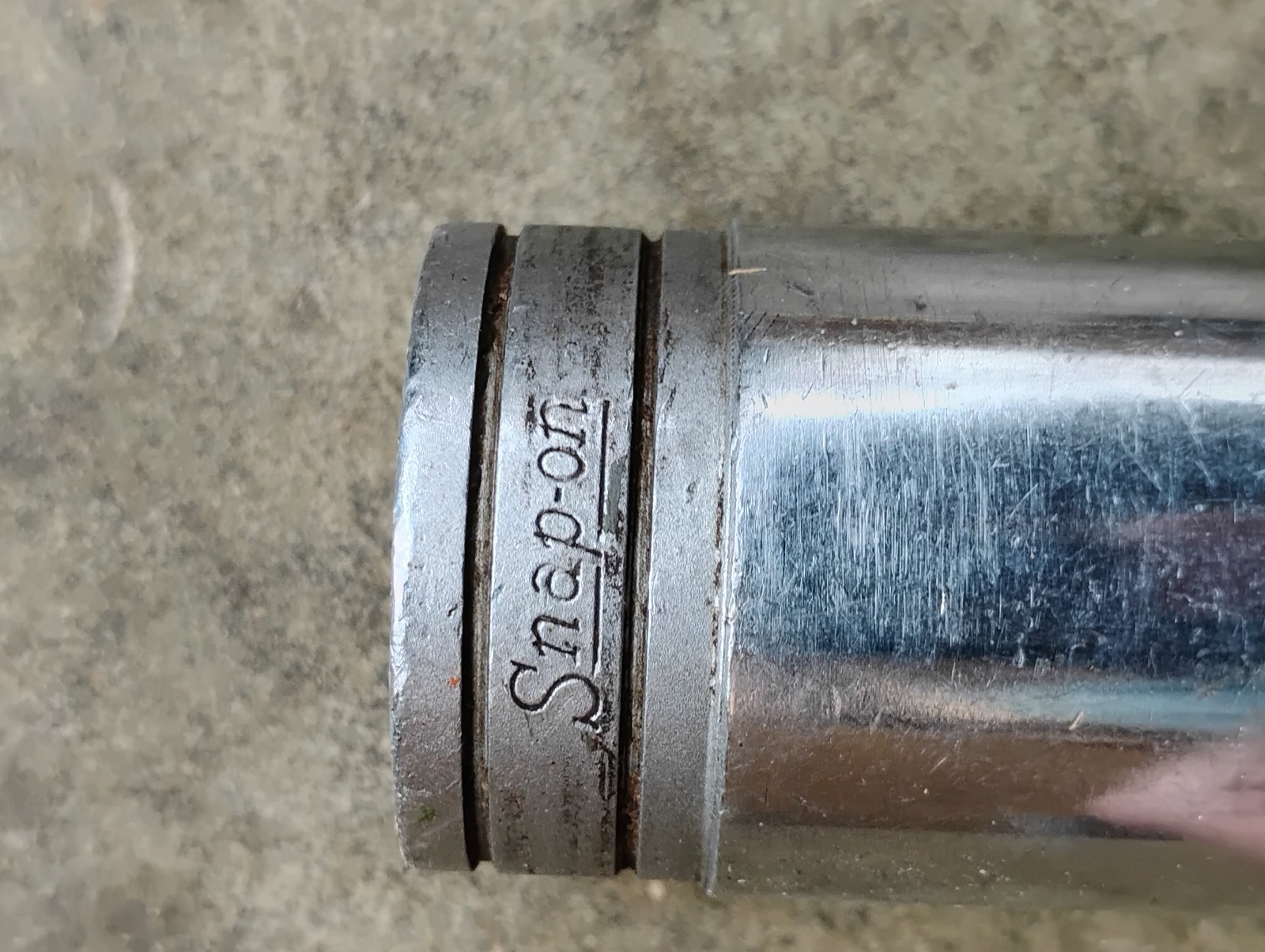 Snap-on 1/2″ Drive 12-Point SAE 1-1/16″ Deep Socket S-341 Made in USA