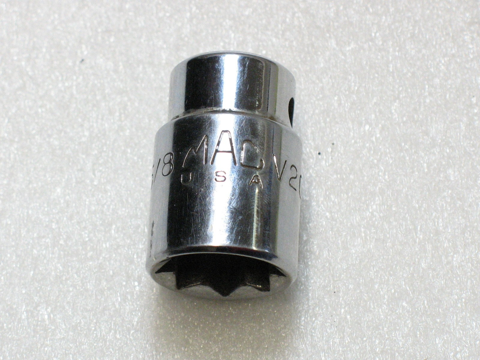 Mac Tools 1/2″ Drive 5/8″ 8 Point Double Square Chrome Socket V208