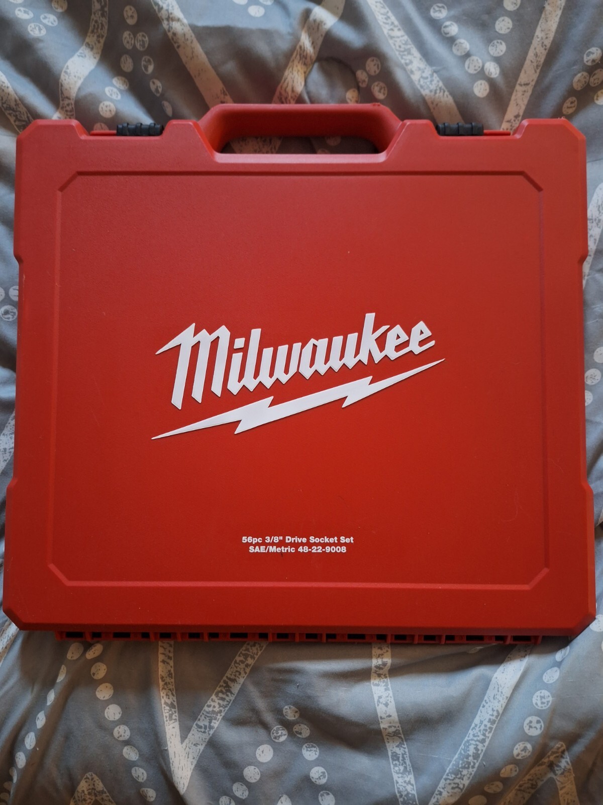 Milwaukee 56 piece socket set, 3/8 Drive Set EUC