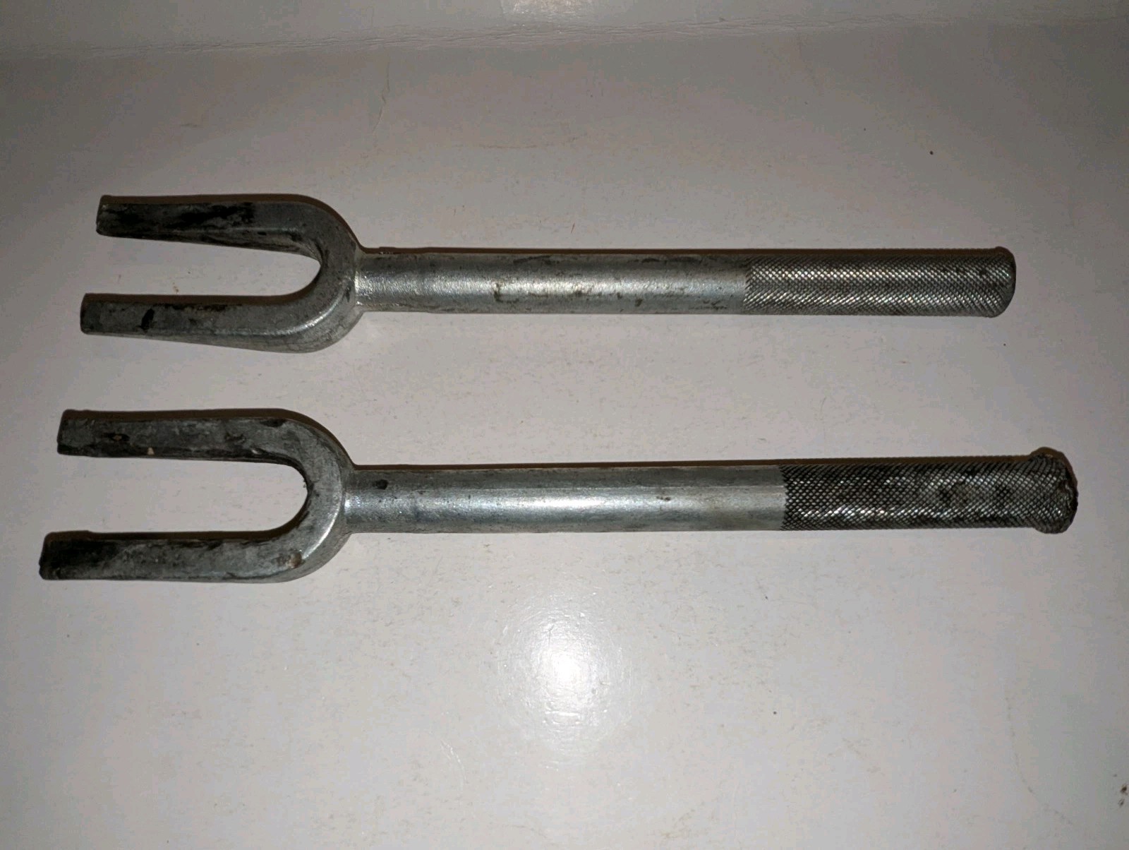 Lot of 2 Ball Joint /Tie Rod Seperators, Unbranded