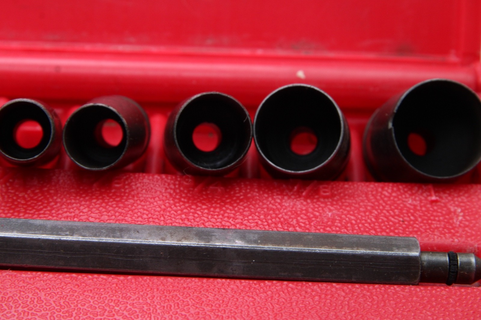 Blue Point PGH8A 11 Piece Gasket Punch Set Complete In Case Damage to 1″ USA