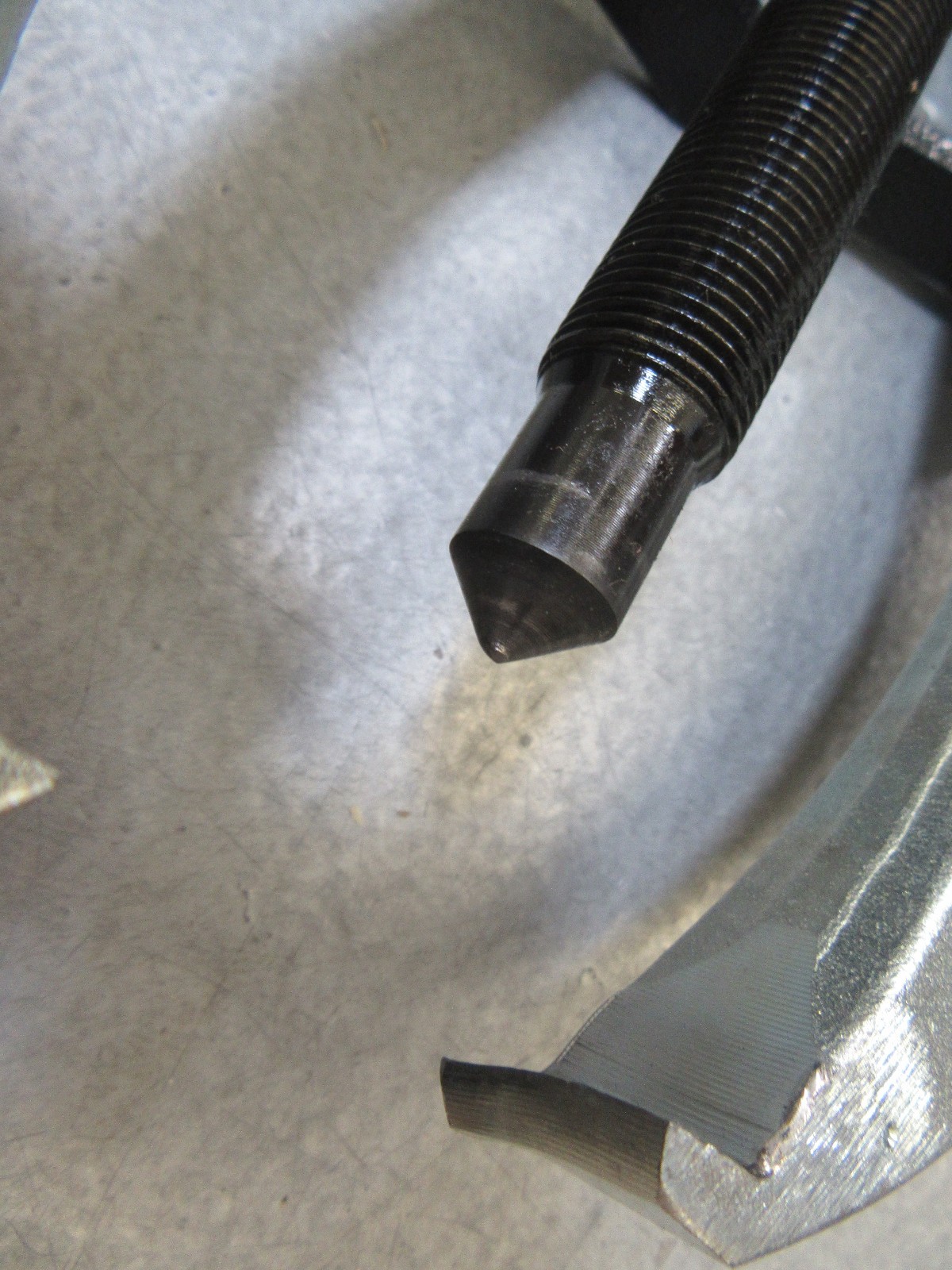 Power Team Posi Lock PT208 Gear and Bearing Puller – Bent Tips
