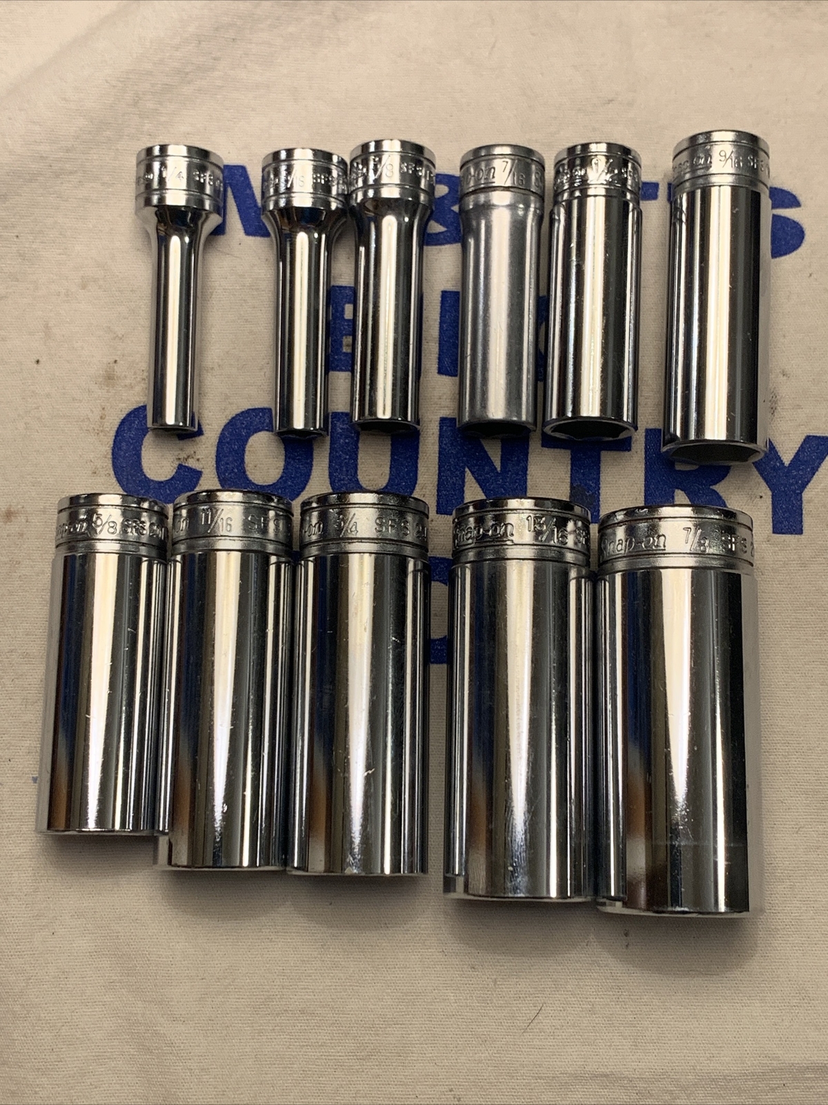 Snap-on Tools USA 3/8″ Drive 6pt 11pc SAE Deep Chrome Socket Set 211SFSY
