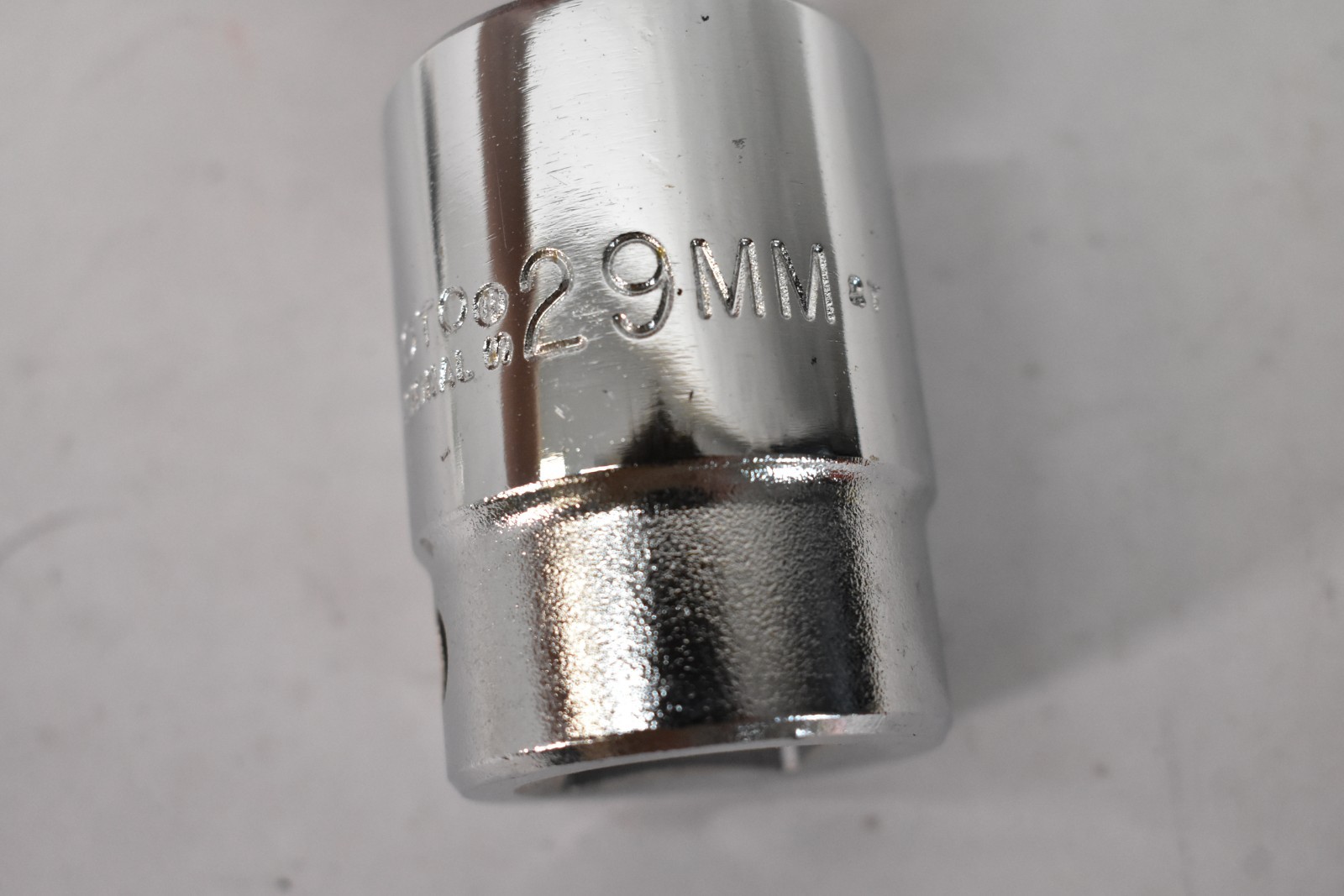Proto Professional 5529M 29mm Socket Tool 3/4″ Drive x 12 Point Metric Standard