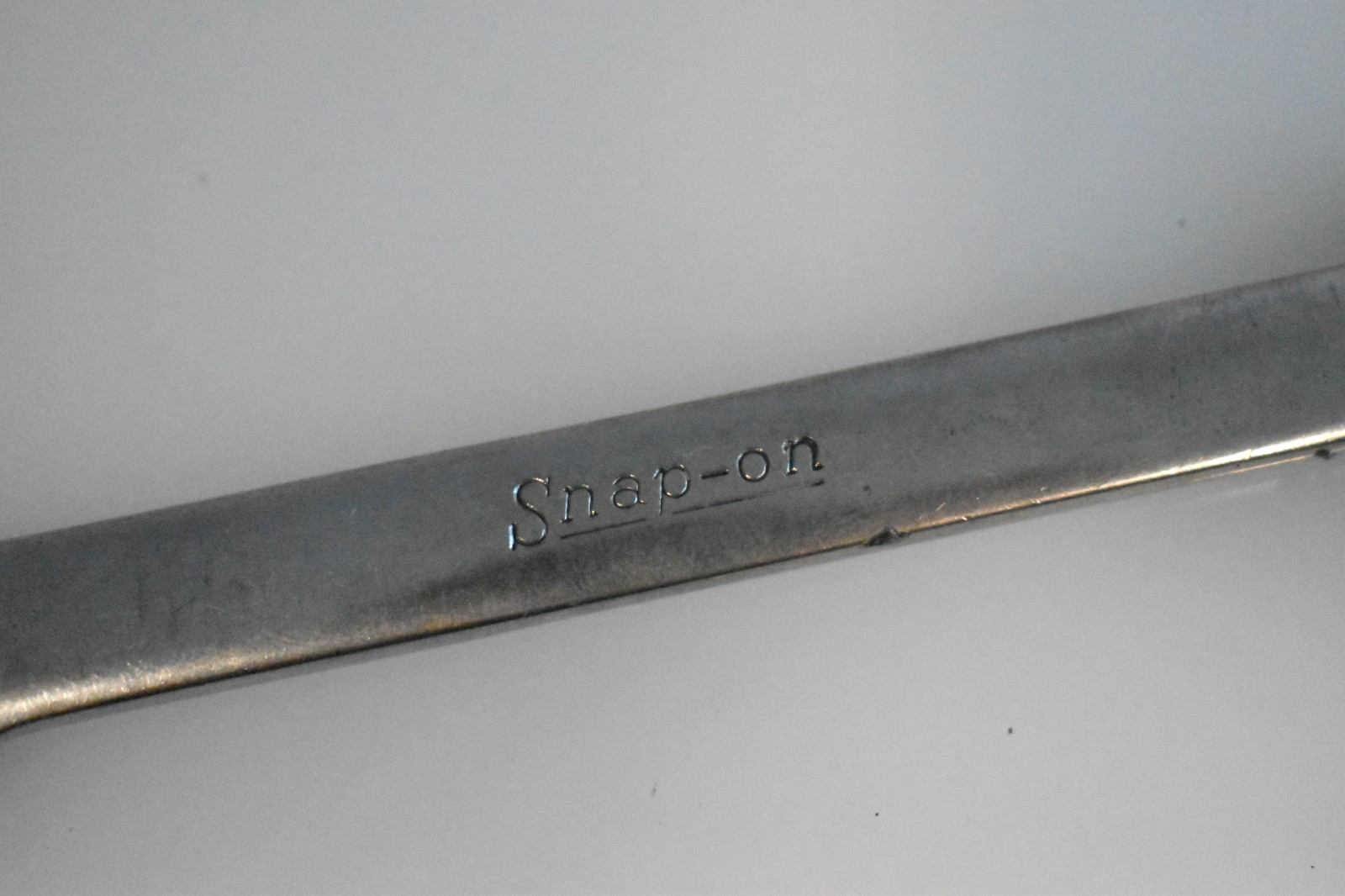 Snap-On Tools OEX180 9/16″ SAE Short Combination Wrench 12 Point USA Chrome