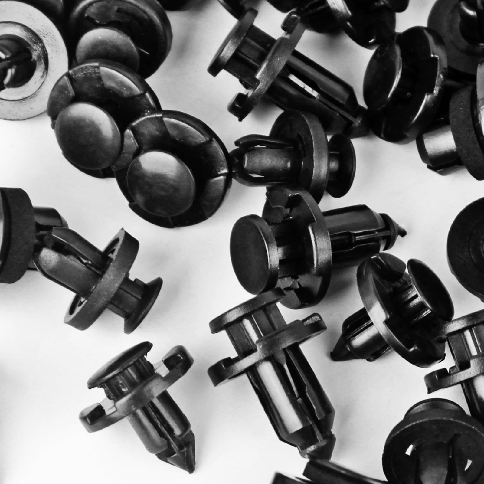 Xislet 121pcs Plastic Rivets Clips 7mm 8mm 9mm 10mm One Size, Black