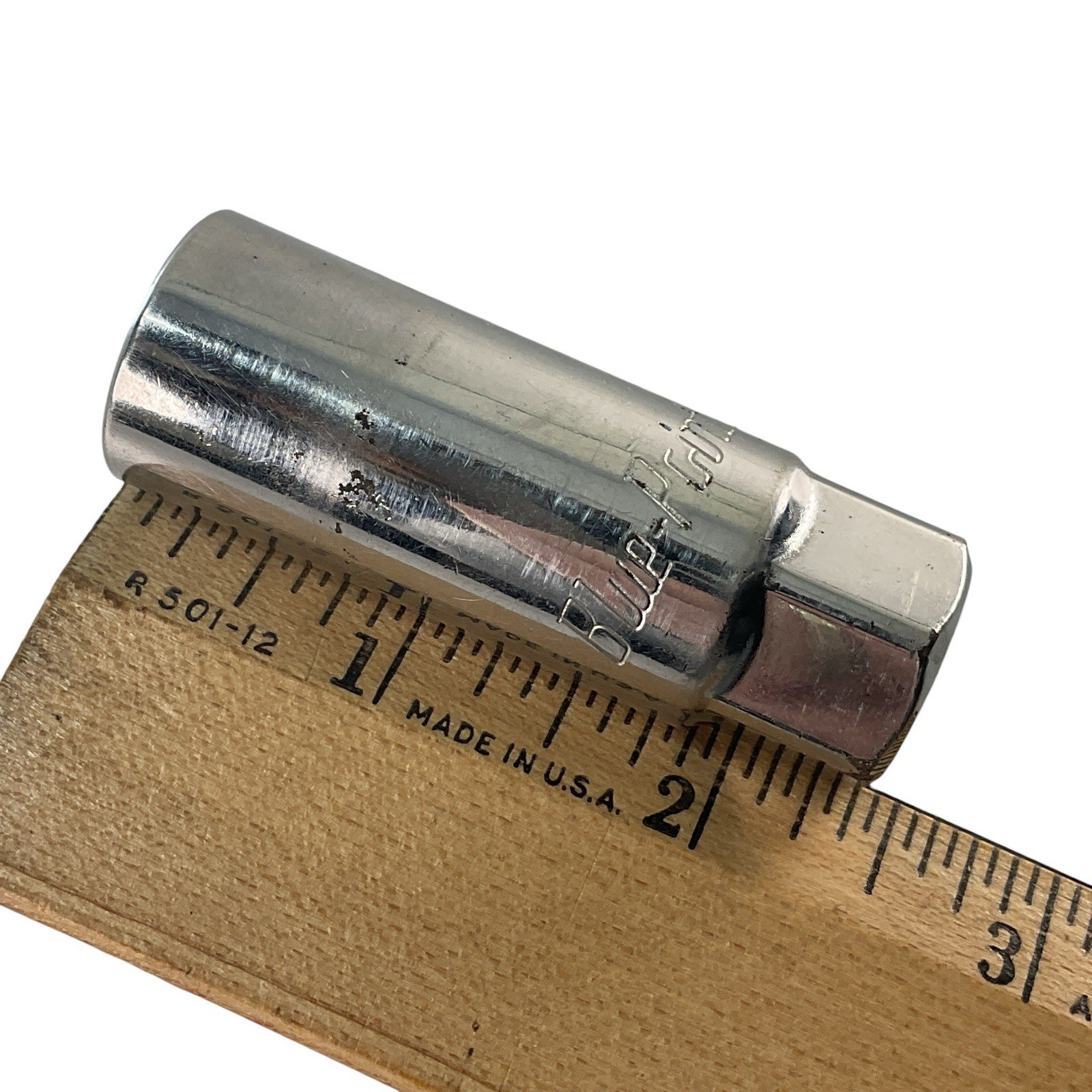 Blue-Point Tools Spark Plug Socket BLPSPS3858 3/8″ Drive 5/8″ SAE 6 Point Clean
