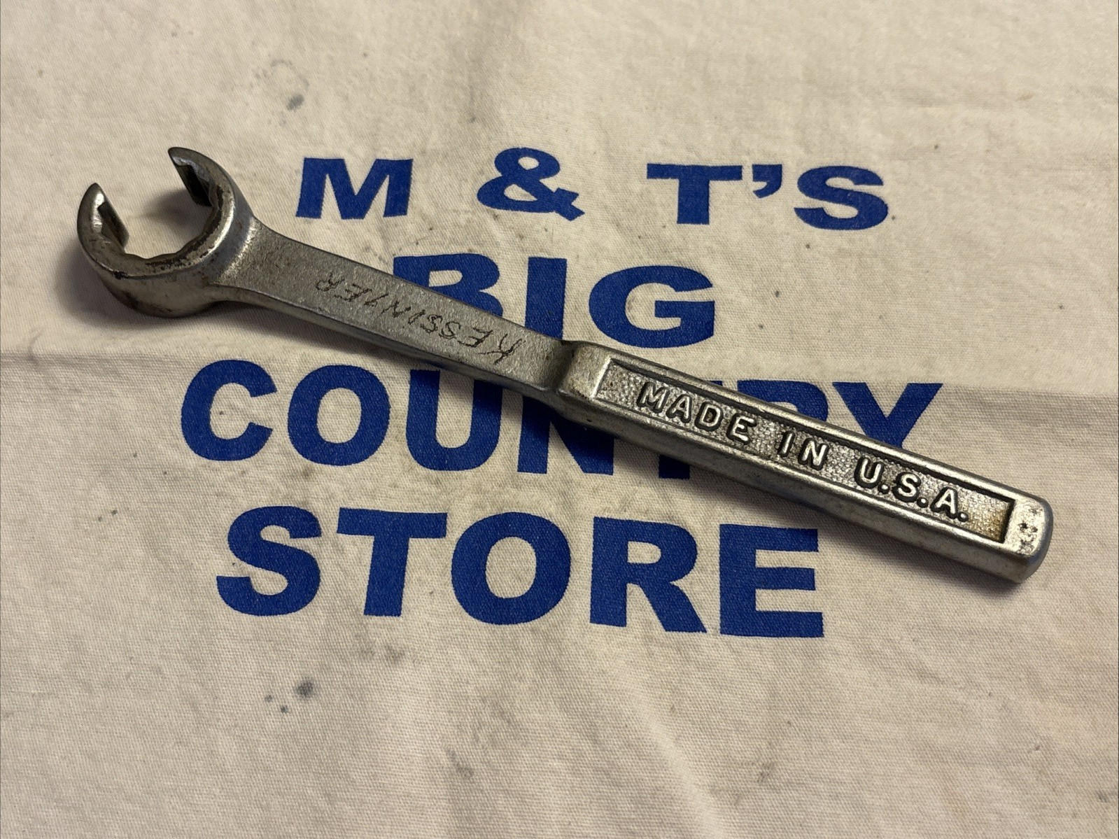 Vintage Plomb Plumb PLVMB USA SAE 3/4″ Flare Nut Line Pebble Finish Wrench 3724
