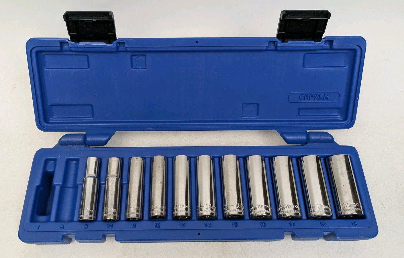 Craftsman 3/8″ Metric Socket Set 12 Point Deep Drive S-AD S-AC 9mm – 19mm 11 Pc.