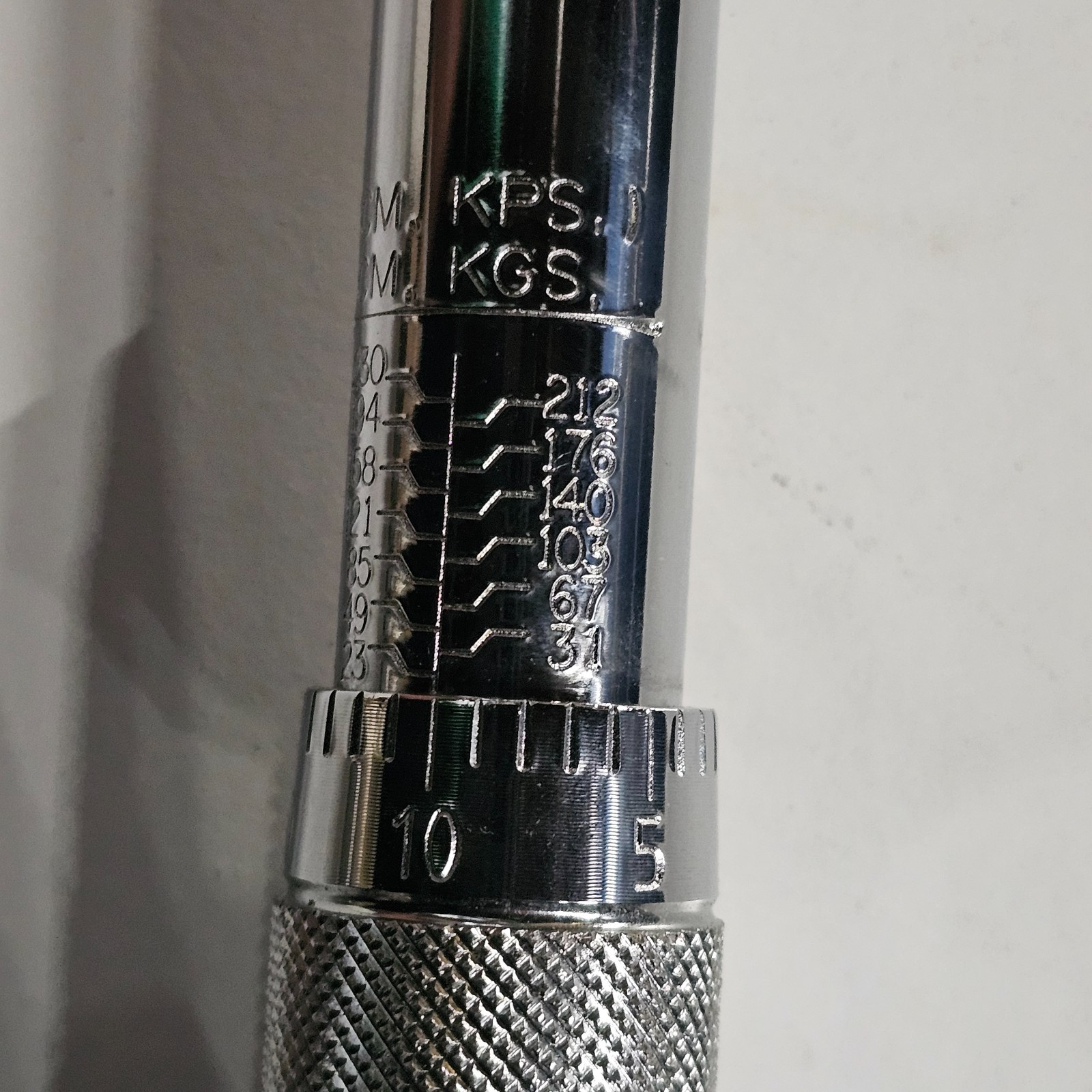 Torque wrench 1/4 Drive Pre Set 20 to 200 Inch pounds