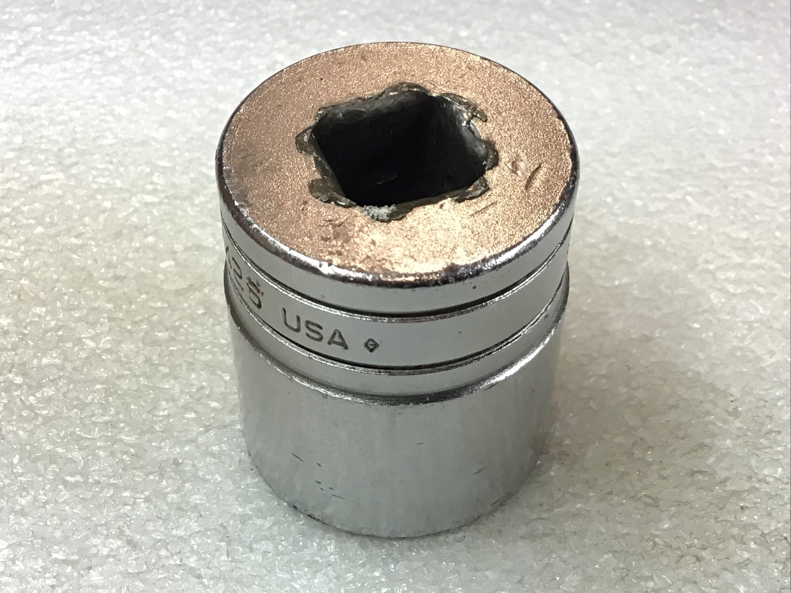 Snap On SW426 – 13/16”, SAE, Chrome, 1/2″ Dr., Double Square, 8 Pt., Socket-USA
