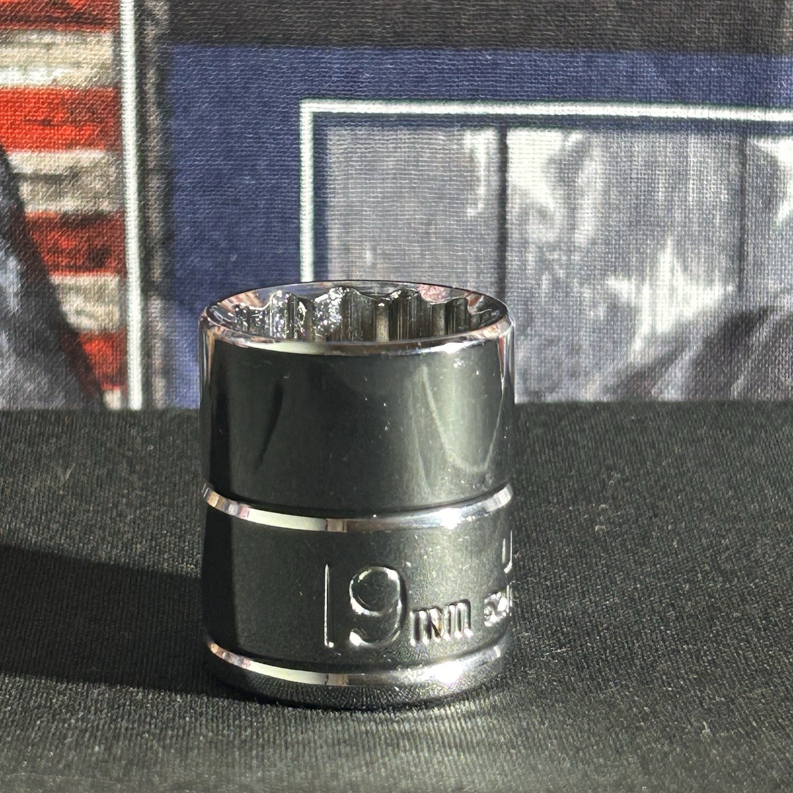 URREA 5219M 3/8 Drive socket 12 Point 19 mm