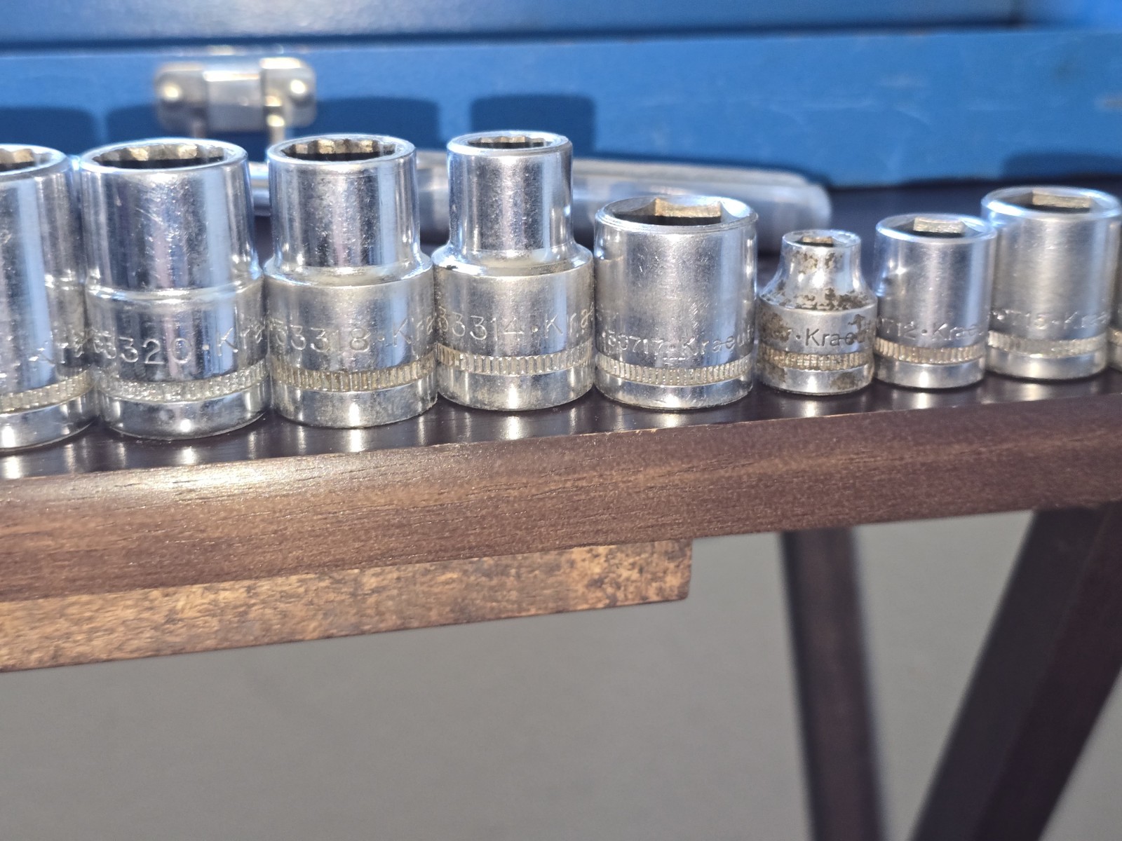 Kraeuter Socket Set 3/8 Drive Ratchet 32070 SAE 12pt USA Metal Case Vintage