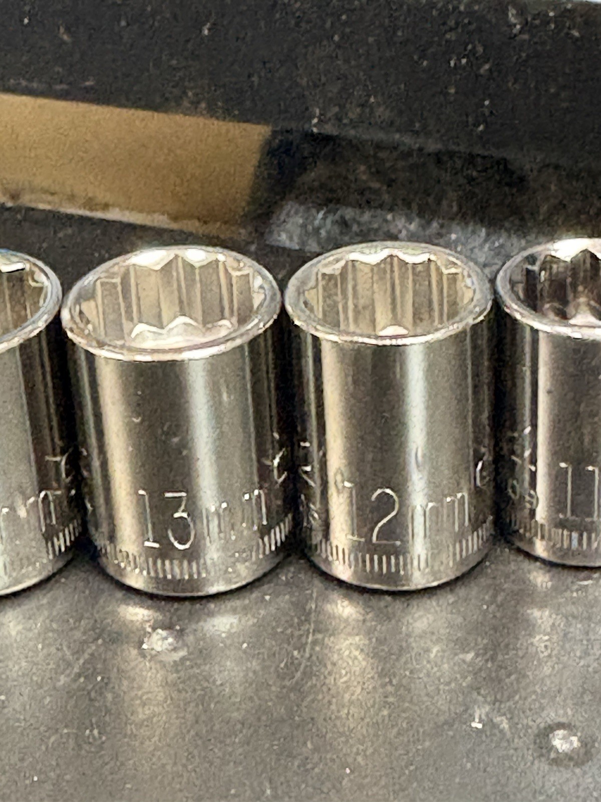NOS Craftsman Metric 9mm-19mm 11pc 3/8 Drive 12 point Socket Set Vintage USA