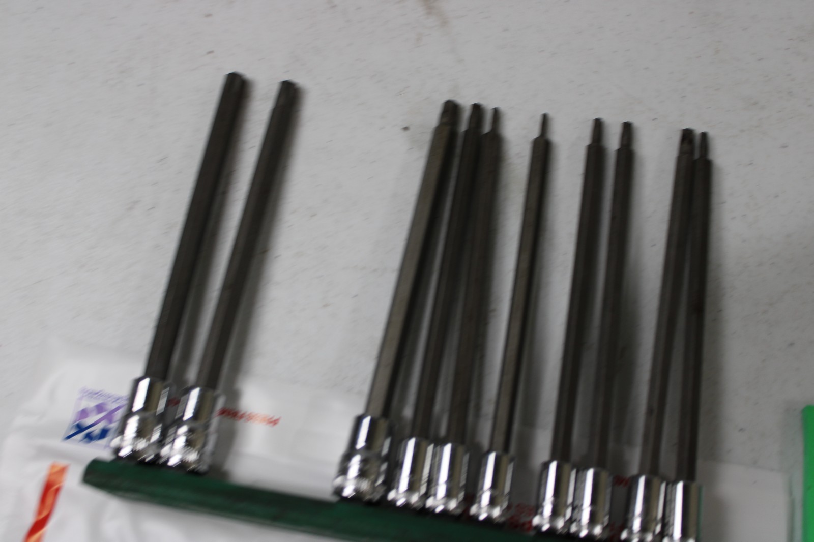 Gearwrench 10 Piece 1/4″ 3/8″ Drive Long Shank Torx Bit Socket Set T8 – T50