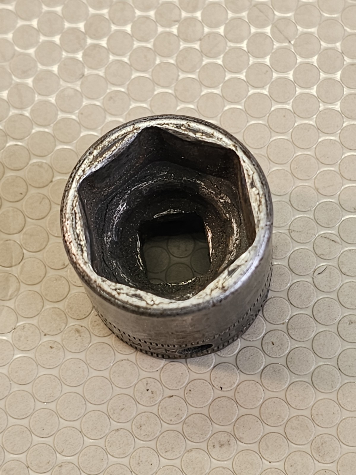 Snap-on 3/8″ Drive 21mm 6-Point Shallow Impact Socket IMM210 Lightly Engraved