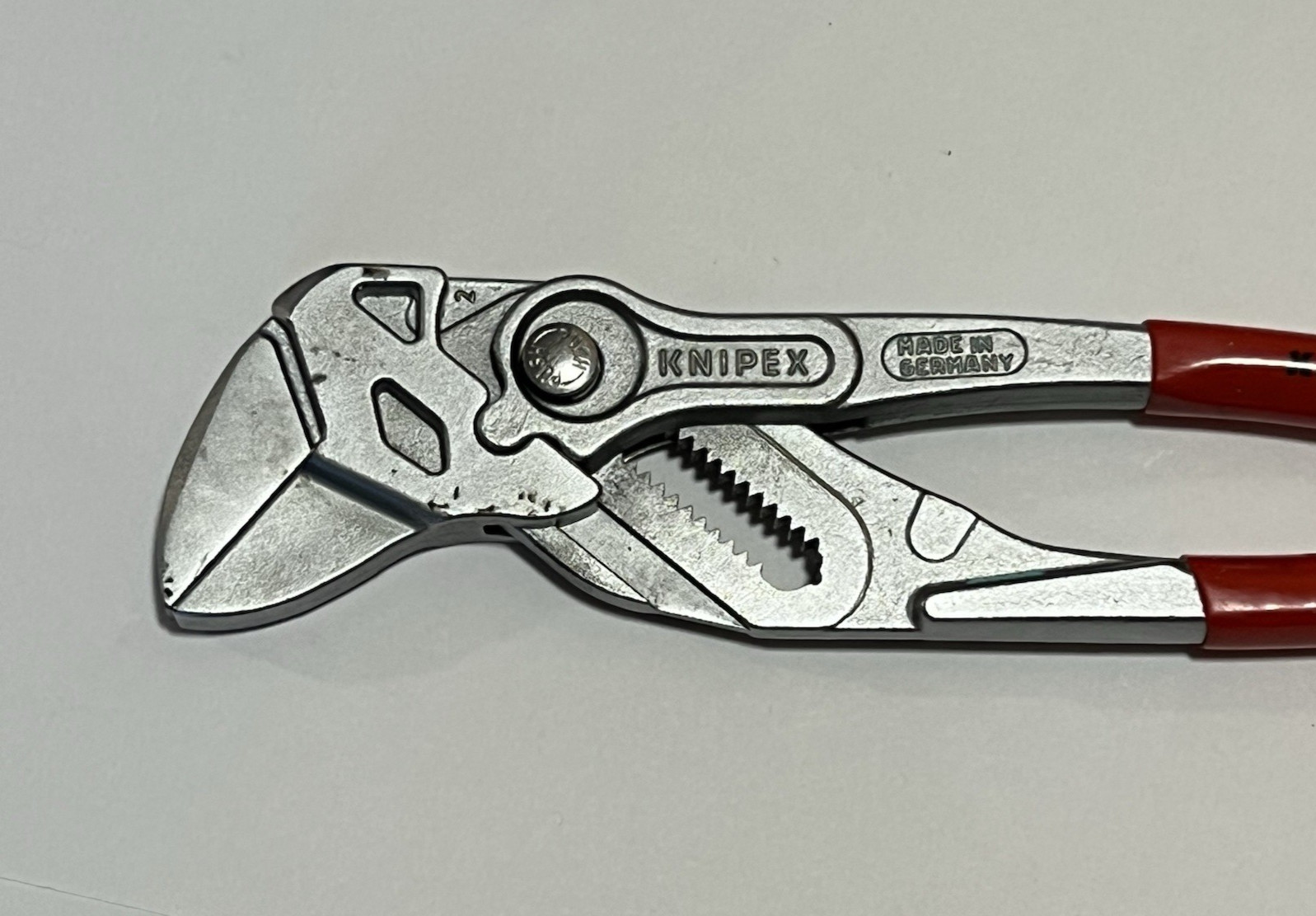 Knipex 10″ Pliers Wrench 86 03 250 1-3/4″ Smooth Jaws Pliers Made in Germany
