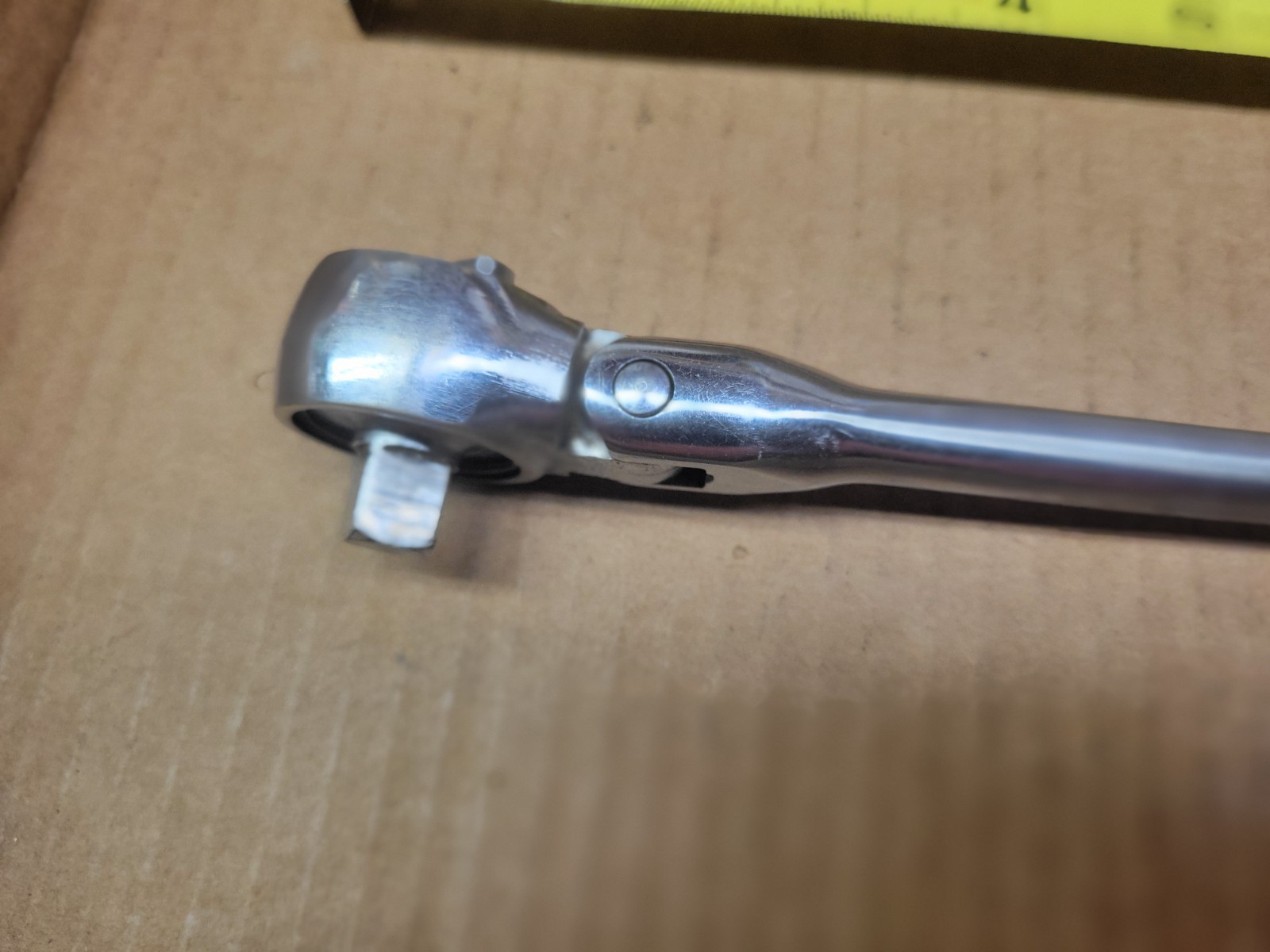 Husky USA 10-1/2″ 3/8″ Drive Long Handle Flex Head Ratchet No CB54