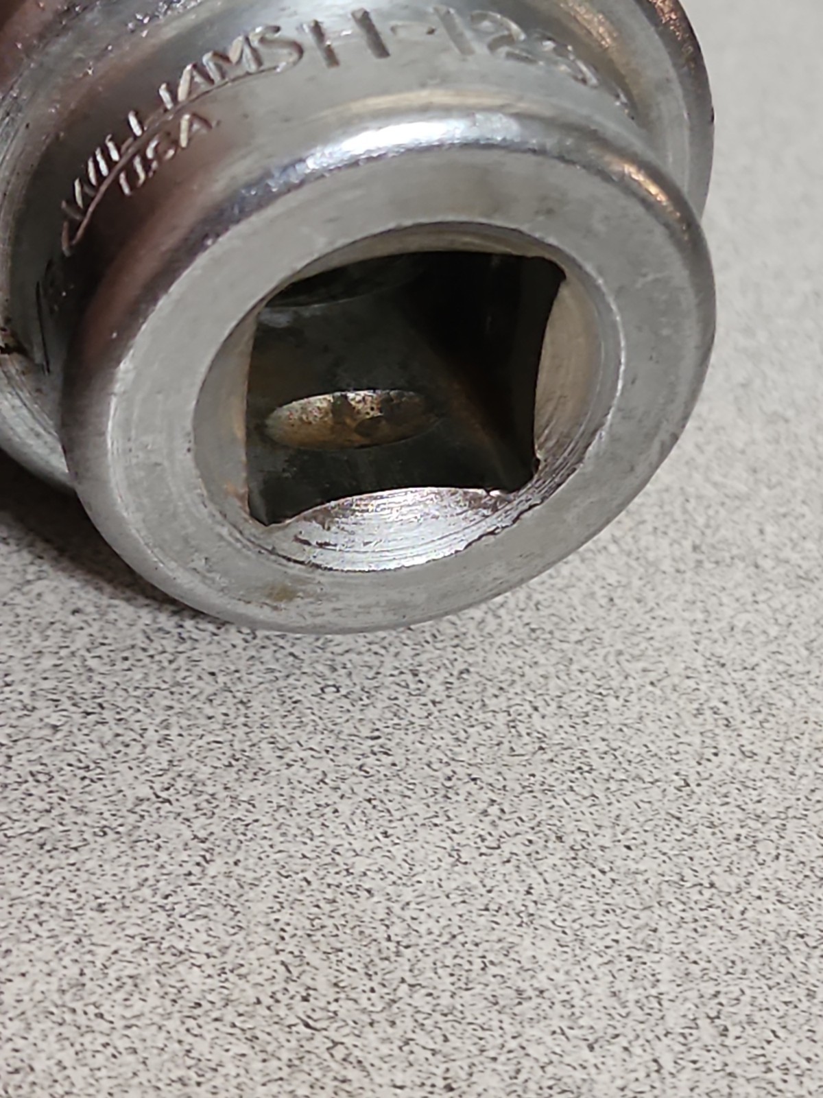 Williams Tools 1-5/8″ Shallow Socket 3/4″ Drive 12 Point H-1252 Made in USA