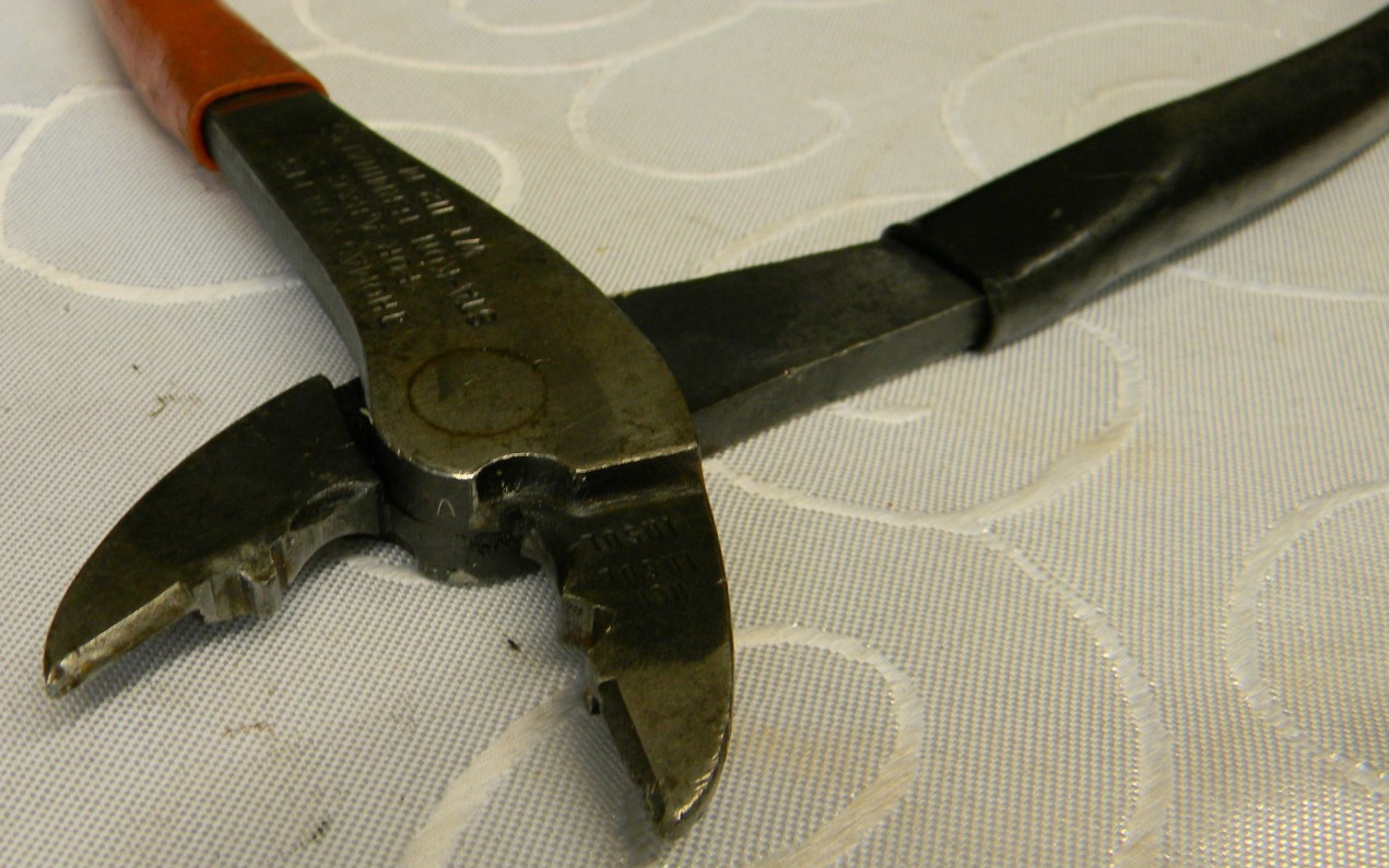 THOMAS & BETTS 9-1/2″ LONG FOR A, B, C STA-KON TERMINAL CRIMPING PLIERS #WT112M